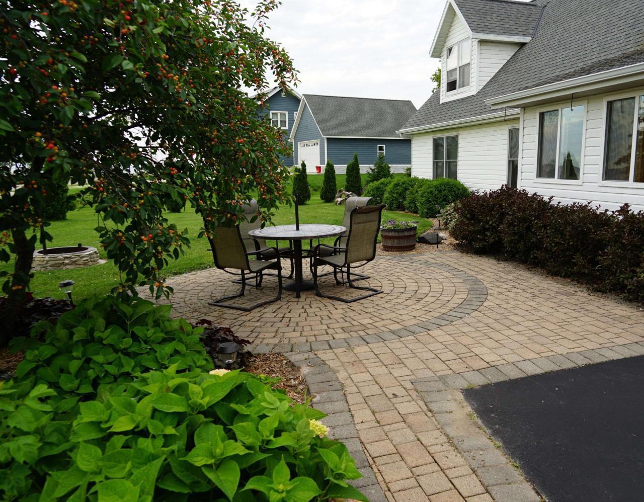 Brussels, Wisconsin, 54204, United States, 4 Bedrooms Bedrooms, ,3 BathroomsBathrooms,Residential,For Sale,1837753