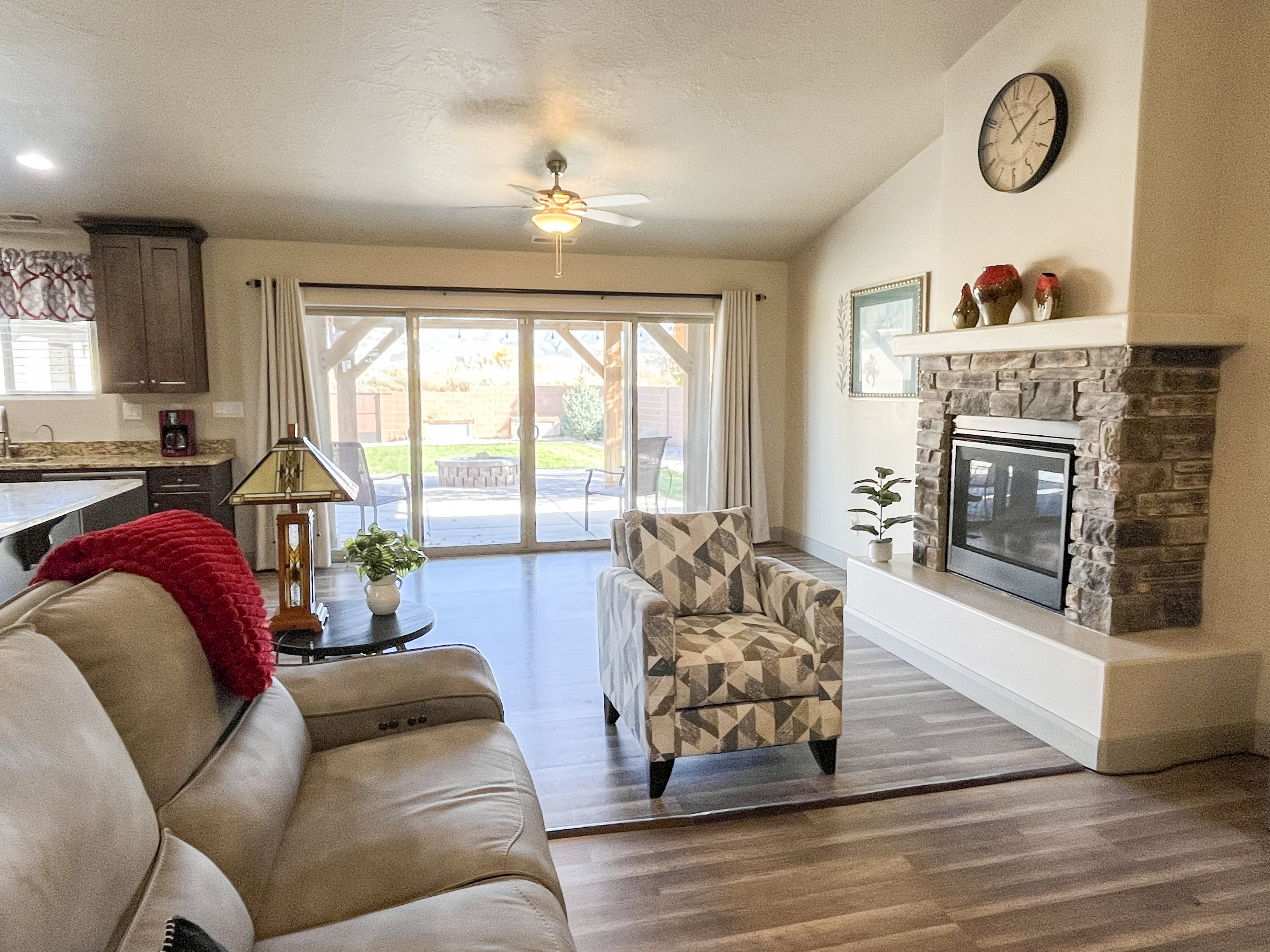 Cedar City, Utah, 84721, United States, 4 Bedrooms Bedrooms, ,2 BathroomsBathrooms,Residential,For Sale,1989558