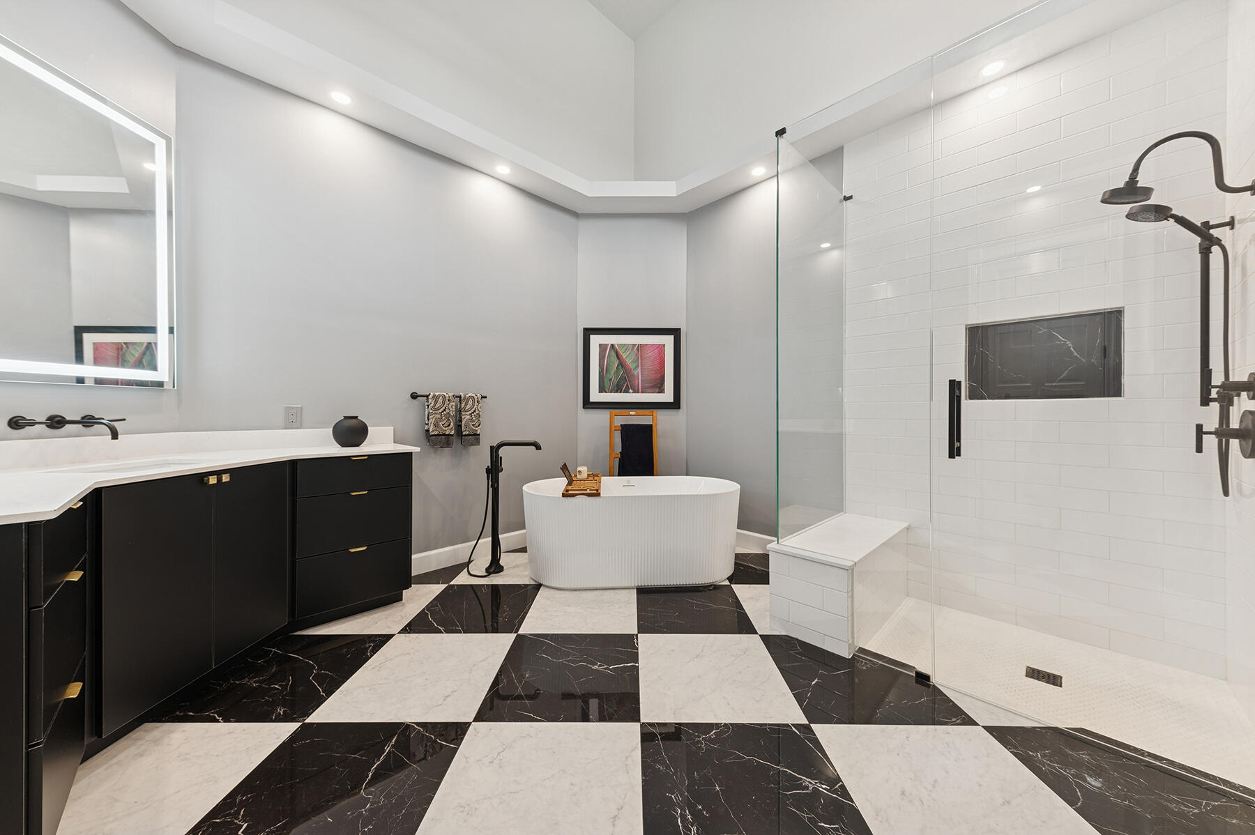 West Palm Beach, Florida, 33401, United States, 4 Bedrooms Bedrooms, ,5 BathroomsBathrooms,Residential,For Sale,2002916