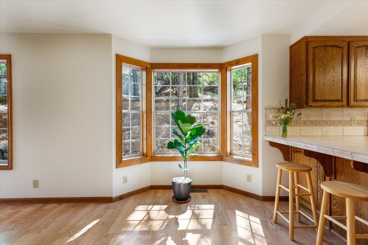 Grass Valley, California, 95949, United States, 3 Bedrooms Bedrooms, ,3 BathroomsBathrooms,Residential,For Sale,1958208