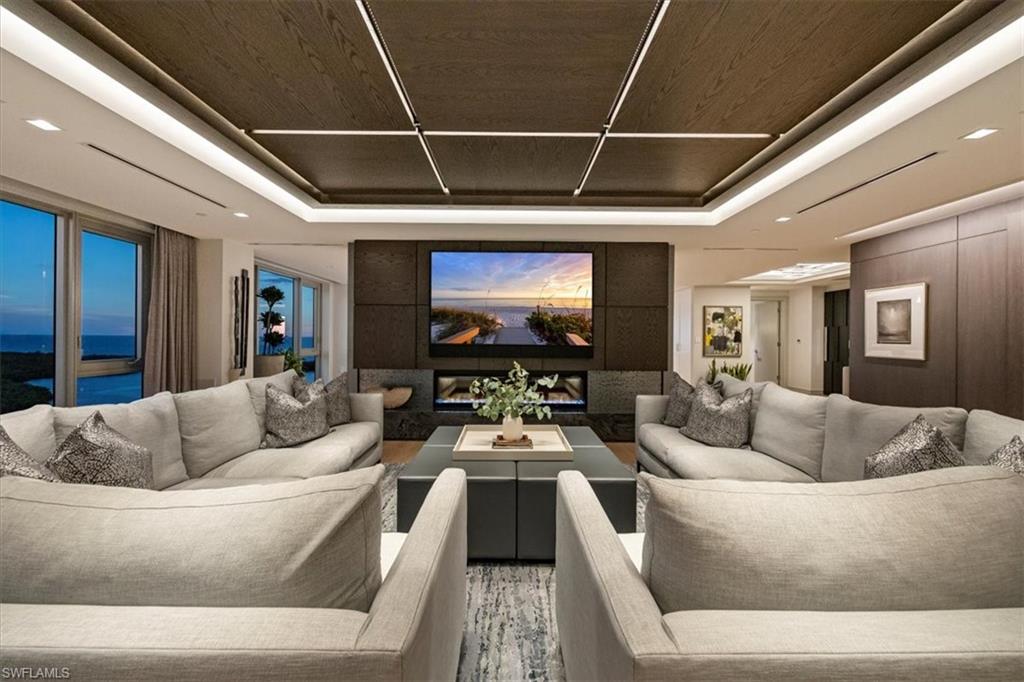 Naples, Florida, 34108, United States, 5 Bedrooms Bedrooms, ,5 BathroomsBathrooms,Residential,For Sale,1960565