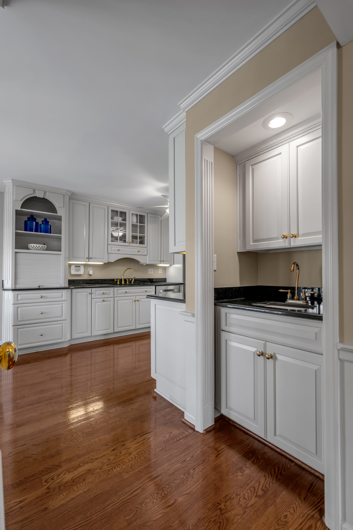  2071 Manor Drive - 物件實景