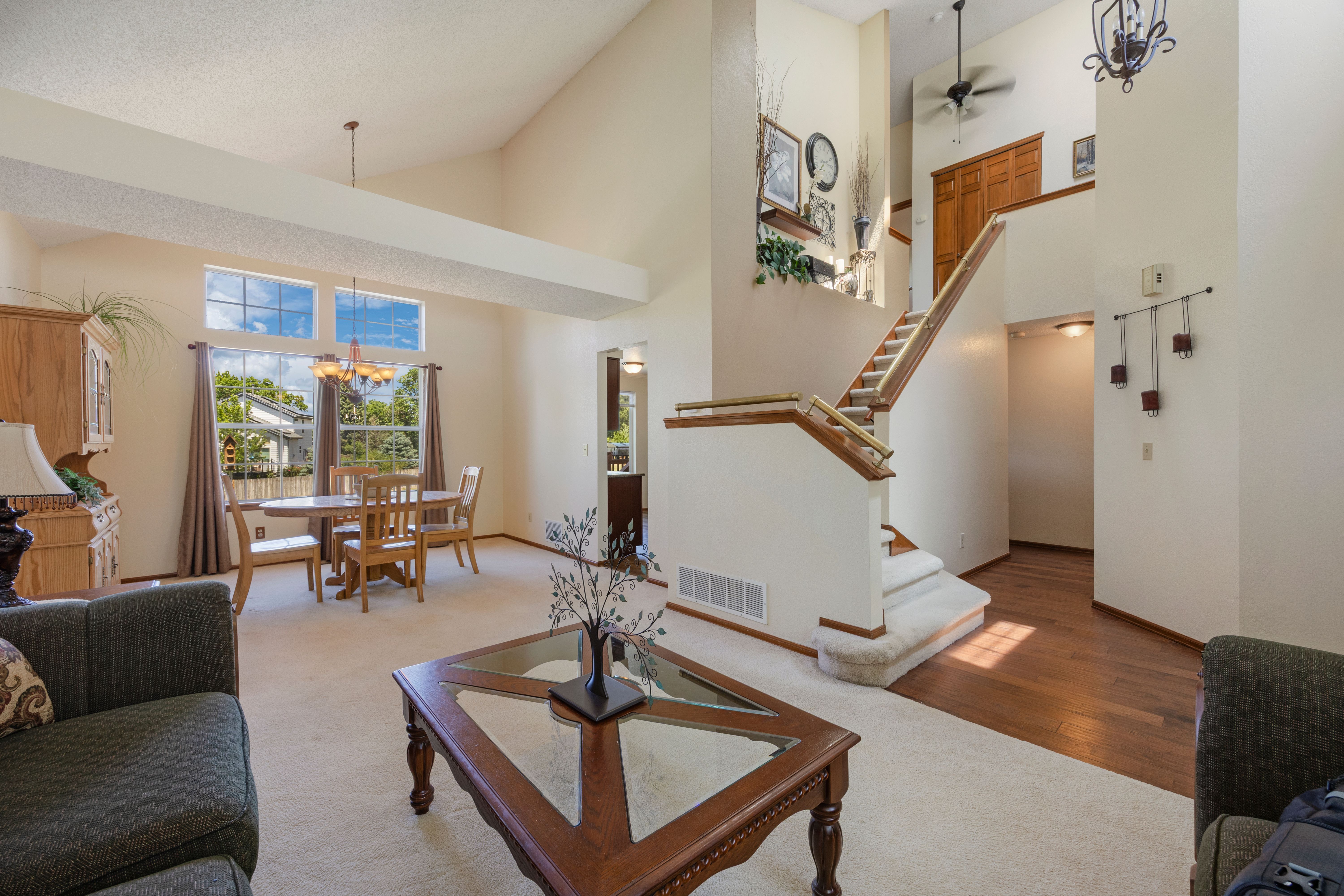  Wonderful 2 Story with finished walk-out basement. - 物件實景