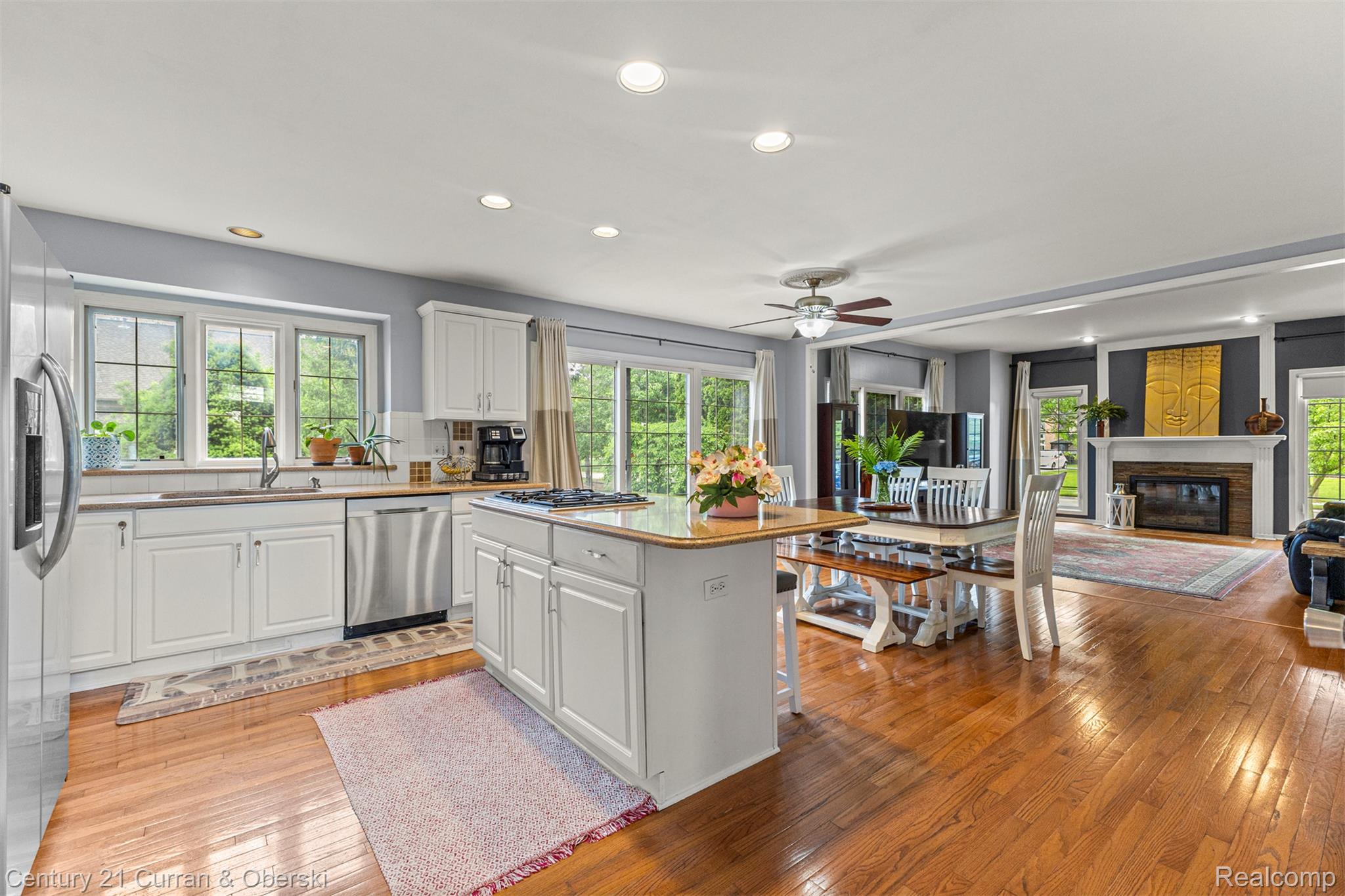 Canton Charter Township, Michigan, 48188, United States, 4 Bedrooms Bedrooms, ,4 BathroomsBathrooms,Residential,For Sale,2049400
