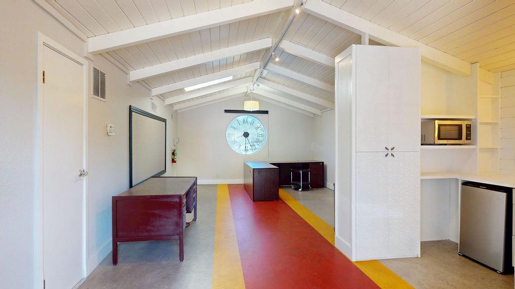 Grass Valley, California, 95945, United States, 2 Bedrooms Bedrooms, ,3 BathroomsBathrooms,Residential,For Sale,1976579