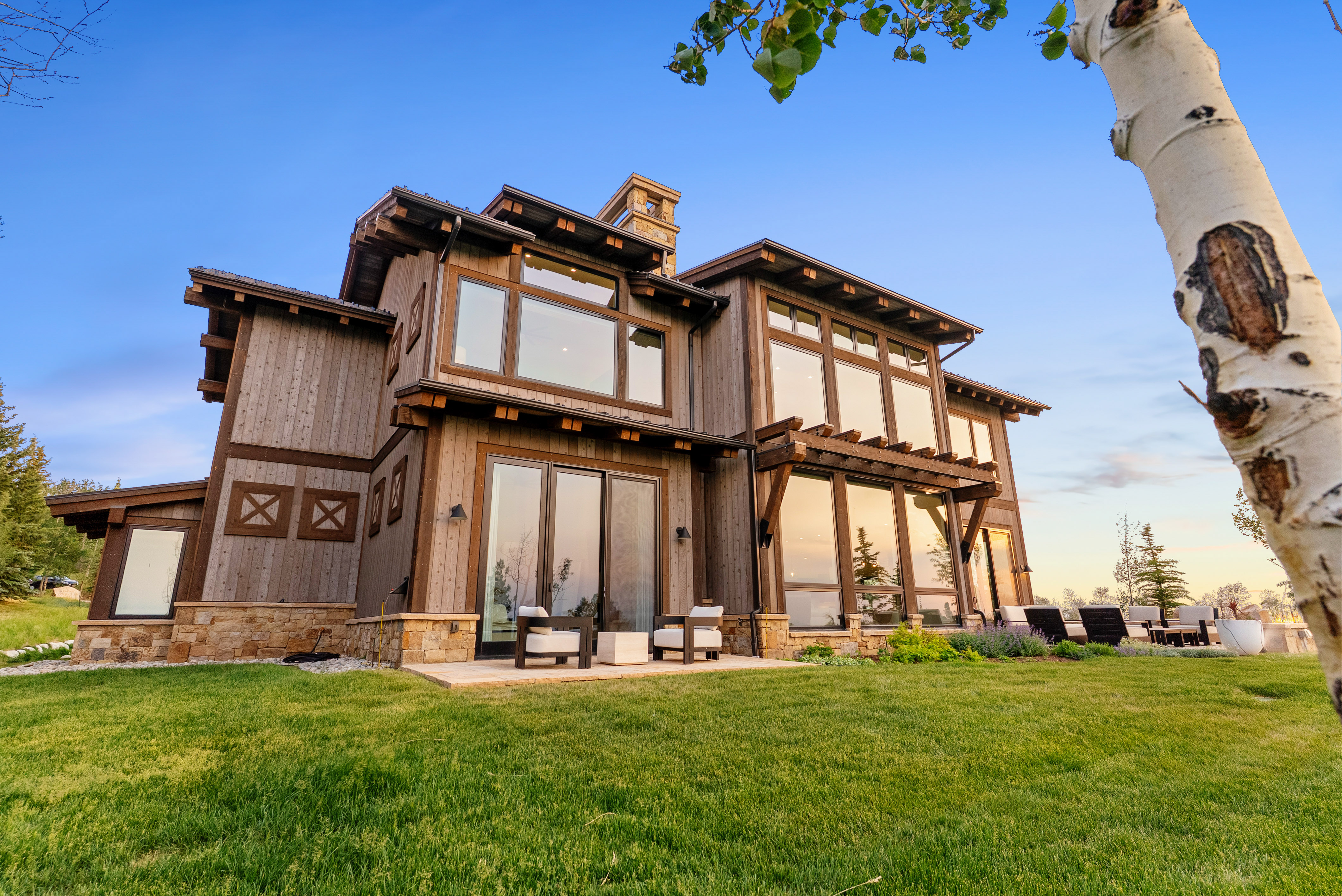  Mountain Modern Luxury Meets Effortless Cordillera Living at 145 Gore Trail - 物件實景