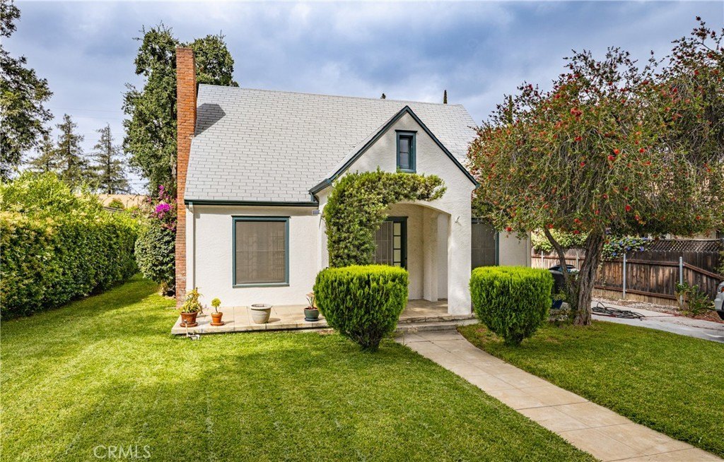 Redlands, California, 92373, United States, 3 Bedrooms Bedrooms, ,2 BathroomsBathrooms,Residential,For Sale,1929009