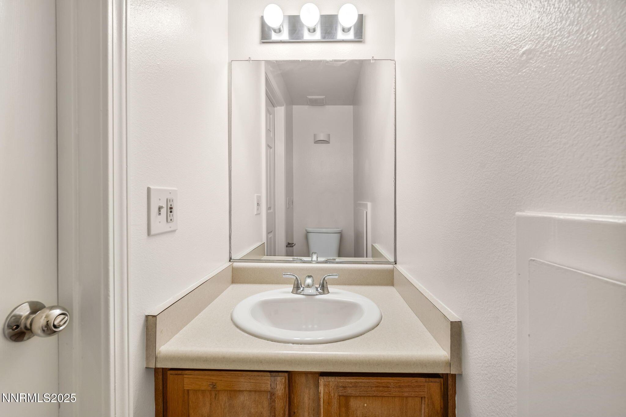 Carson City, Nevada, 89701, United States, ,Residential,For Sale,1826938