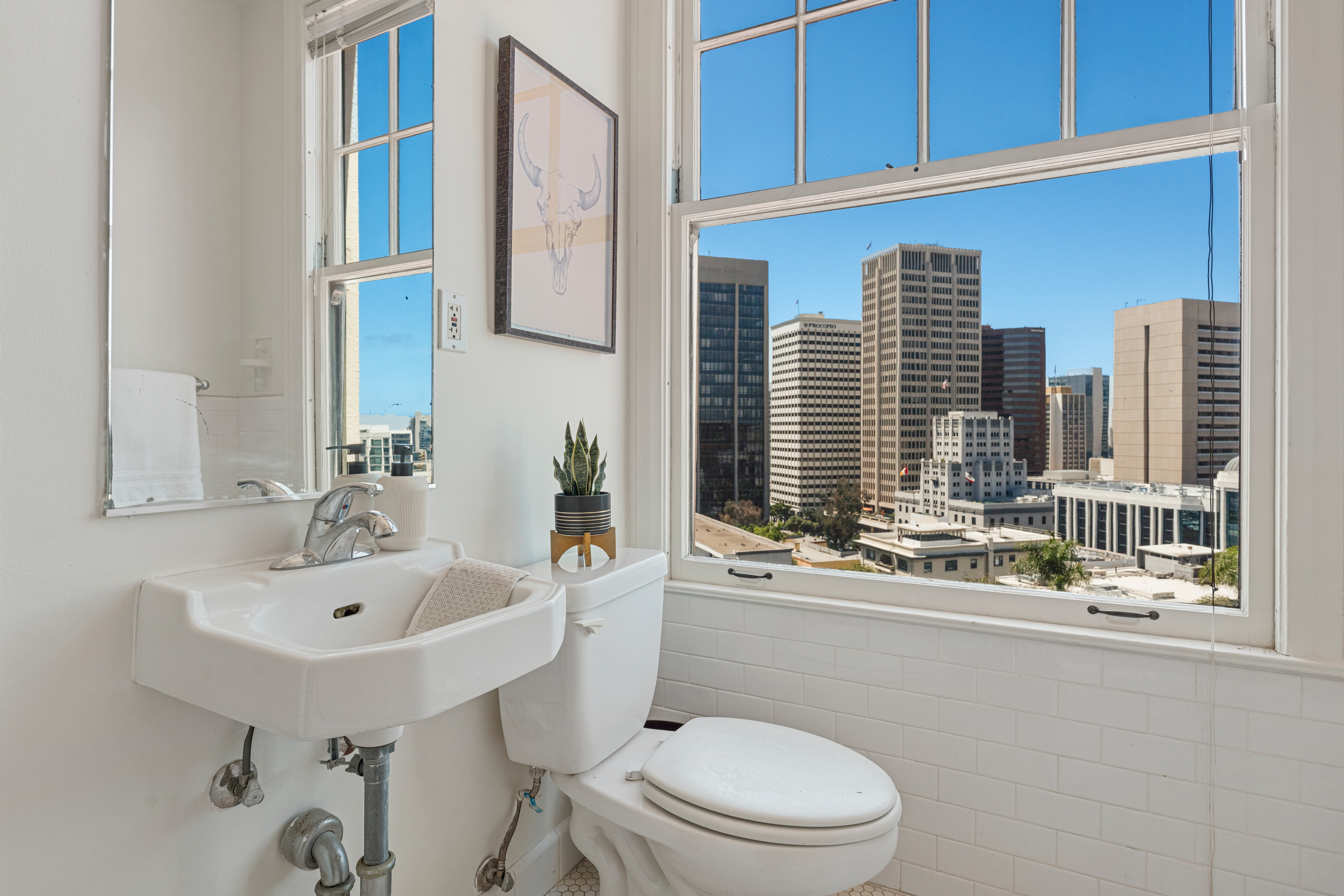  702 Ash Street, San Diego, CA 92101 - 物件實景