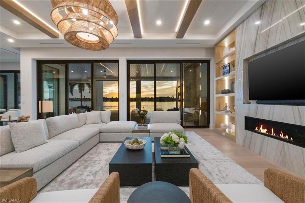 Naples, Florida, 34102, United States, 5 Bedrooms Bedrooms, ,7 BathroomsBathrooms,Residential,For Sale,1991878