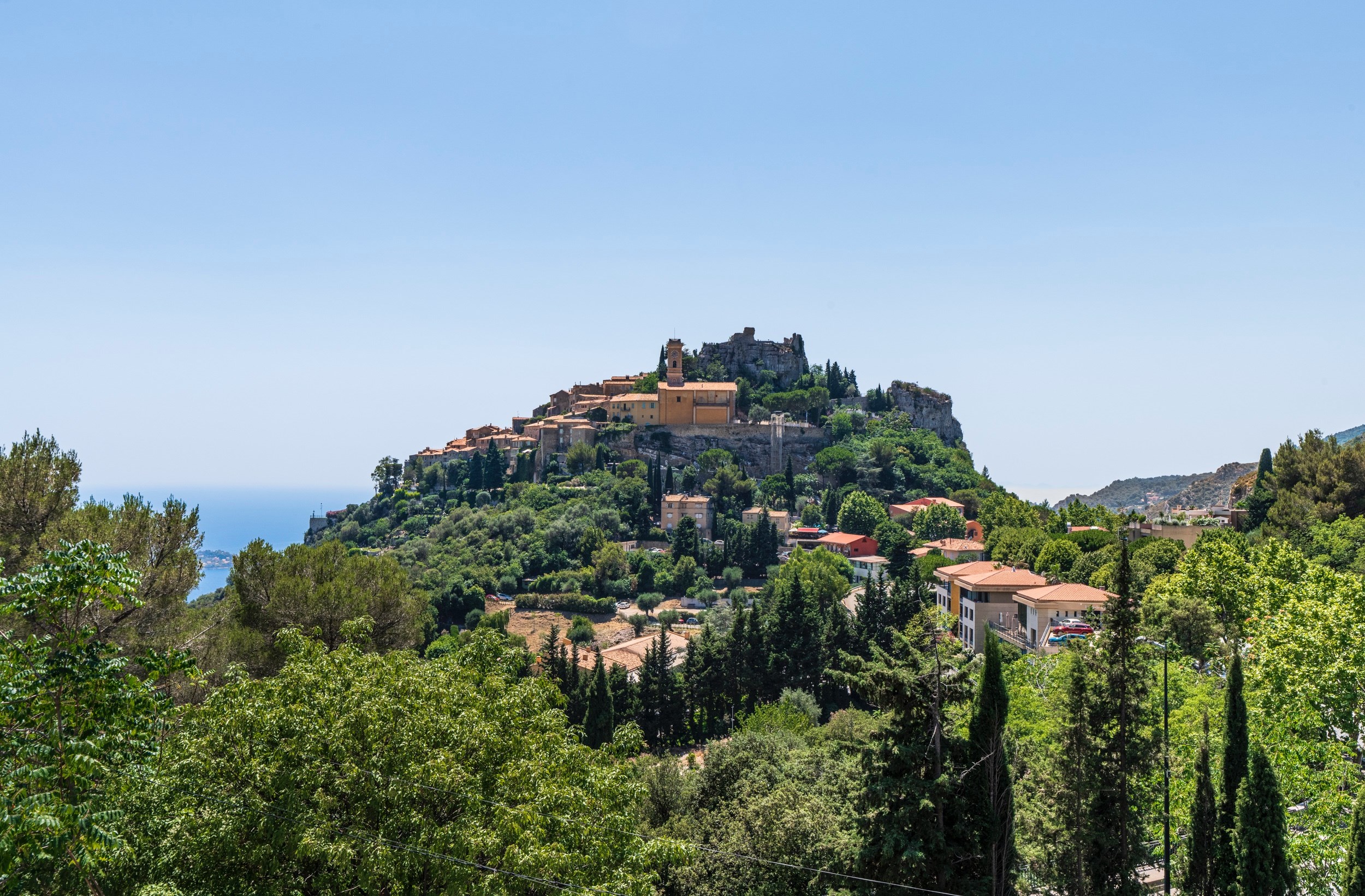 Luxury apartment with terrace, pool and sea glimpse for sale in Èze near Monaco - 物件實景