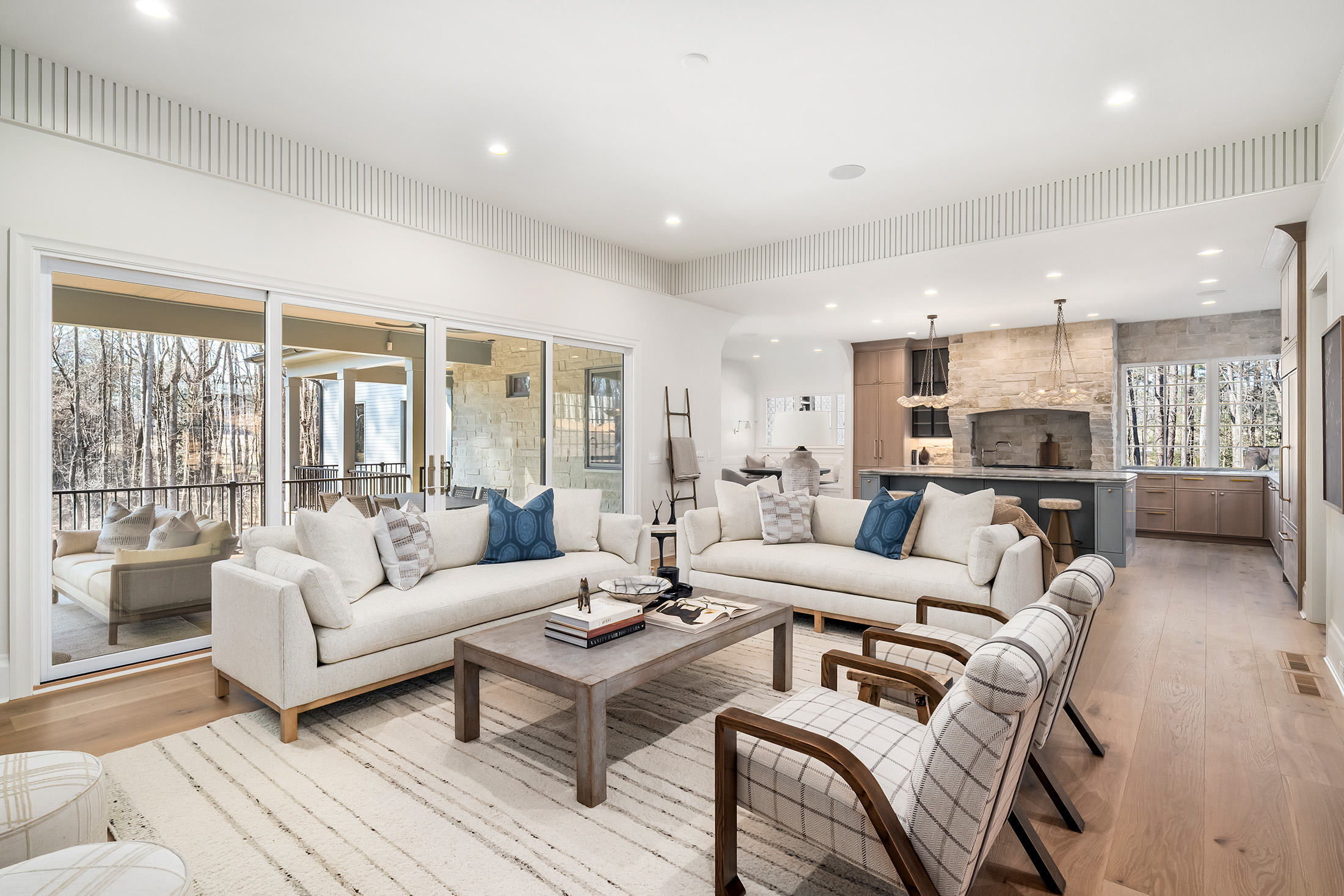  Timeless Craftsmanship in Gated Estate on Over Two Private Acres - 物件實景