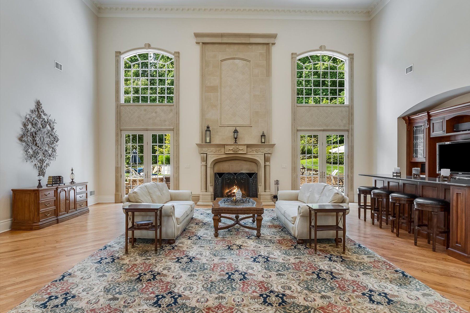  Majestic French Normandy Chateau Nestled Within a Five-Acre Gated Property - 物件實景