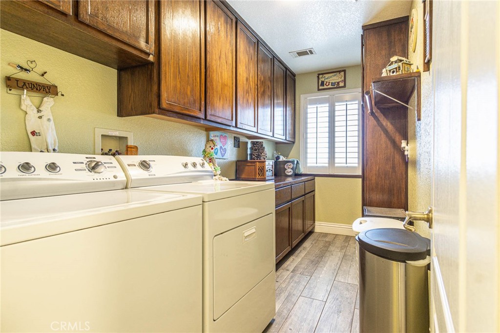 Oak Hills, California, 92344, United States, 4 Bedrooms Bedrooms, ,3 BathroomsBathrooms,Residential,For Sale,1978154