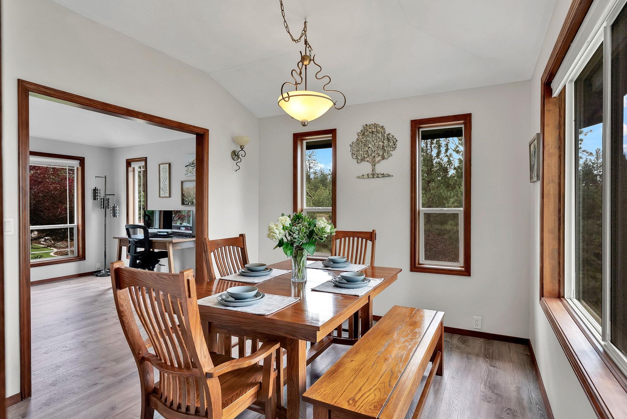 Nine Mile Falls, Washington, 99026, United States, 4 Bedrooms Bedrooms, ,3 BathroomsBathrooms,Residential,For Sale,1979955