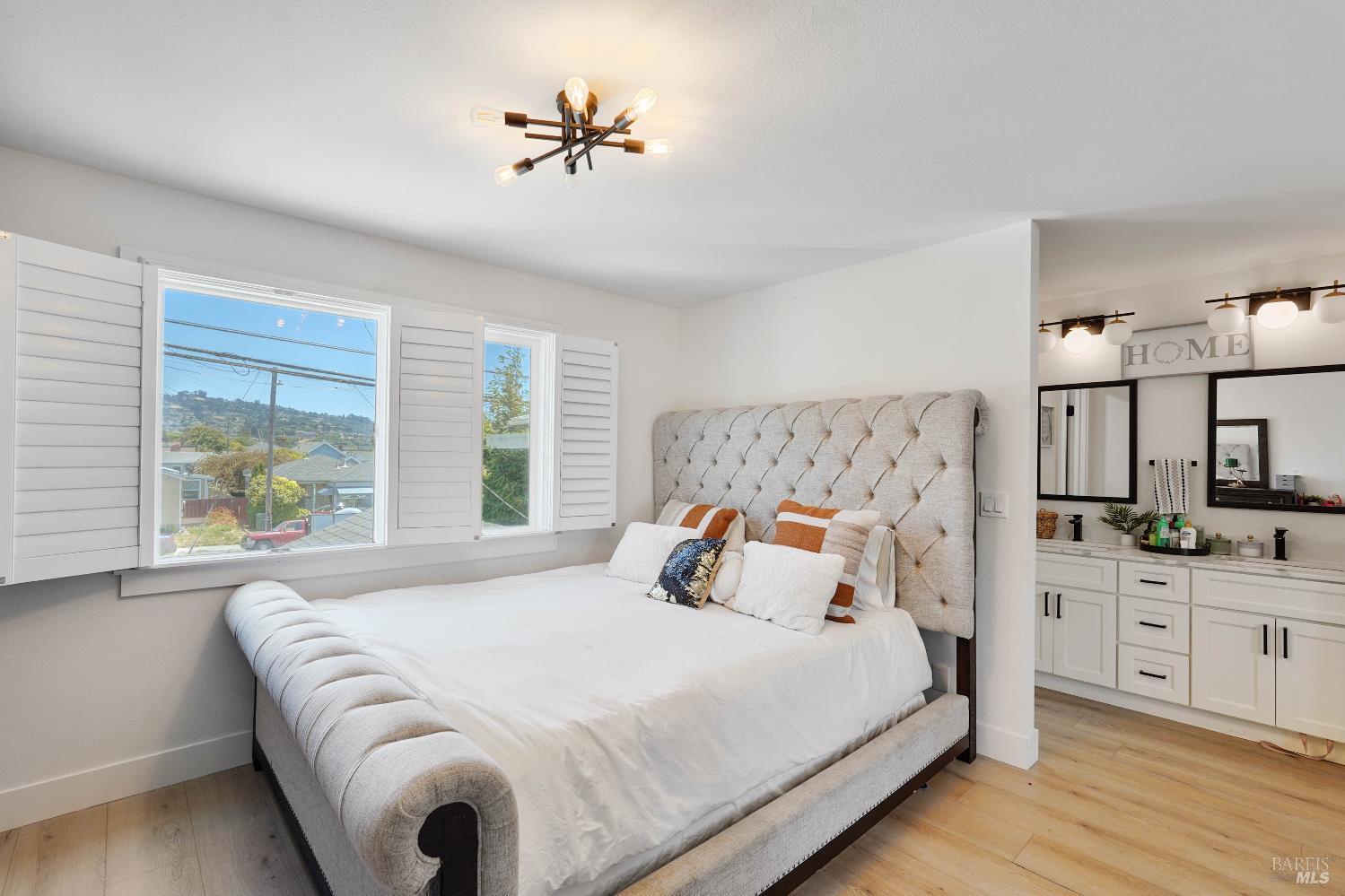 Richmond, California, 94805, United States, 3 Bedrooms Bedrooms, ,3 BathroomsBathrooms,Residential,For Sale,1938179