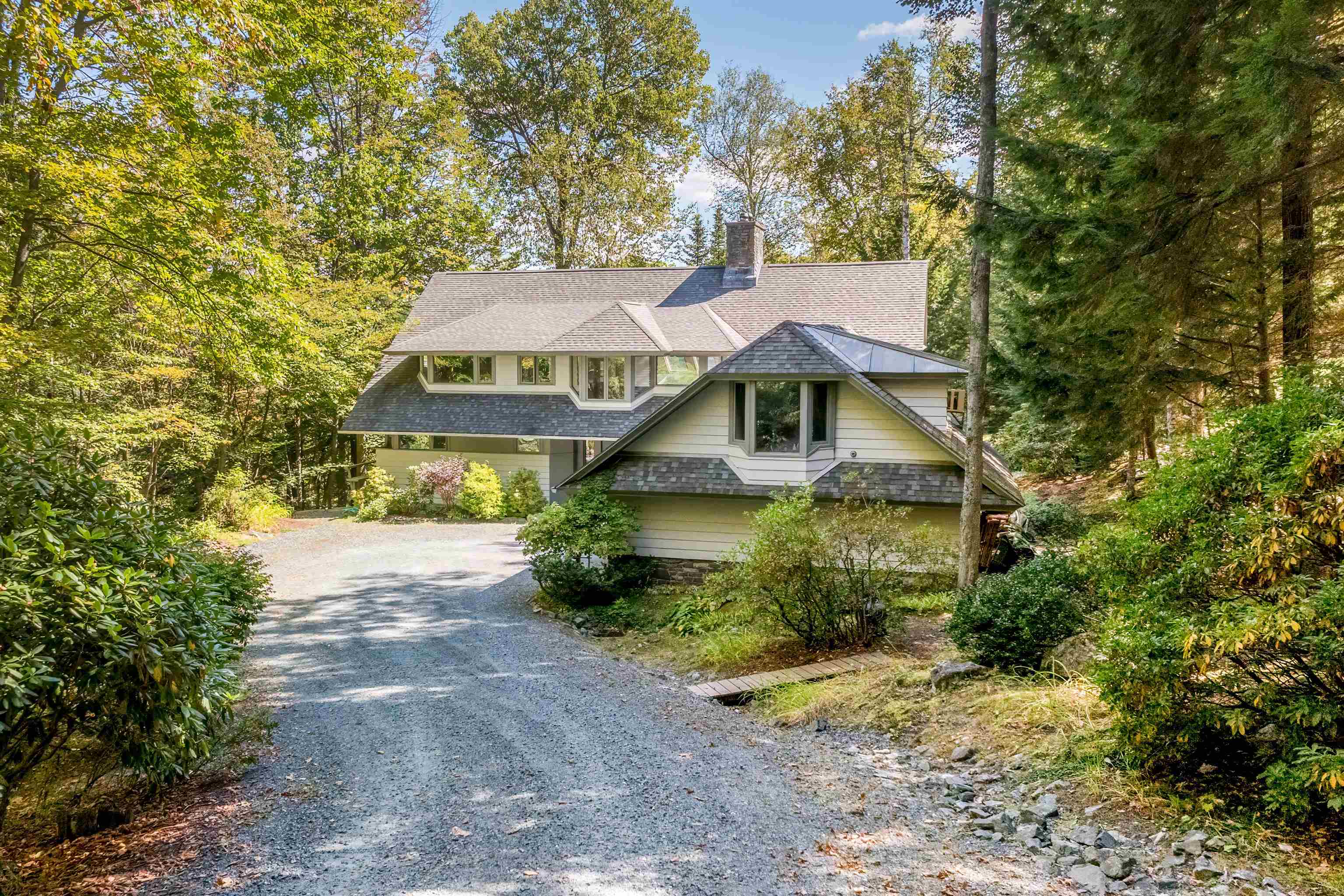 Grantham, New Hampshire, 03753, United States, 4 Bedrooms Bedrooms, ,3 BathroomsBathrooms,Residential,For Sale,1947090