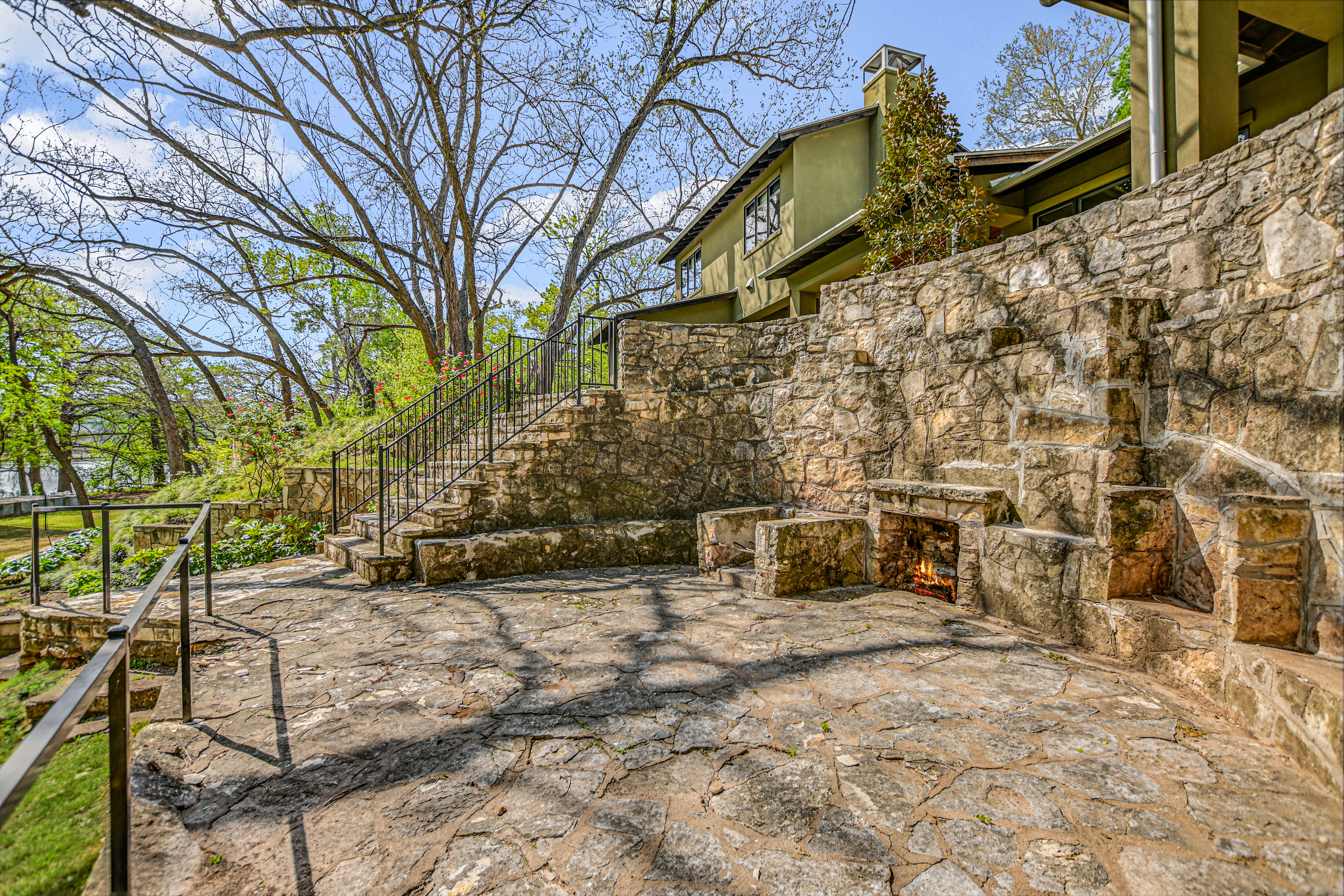  a rare lake austin estate where  luxury meets quiet nature - 物件實景