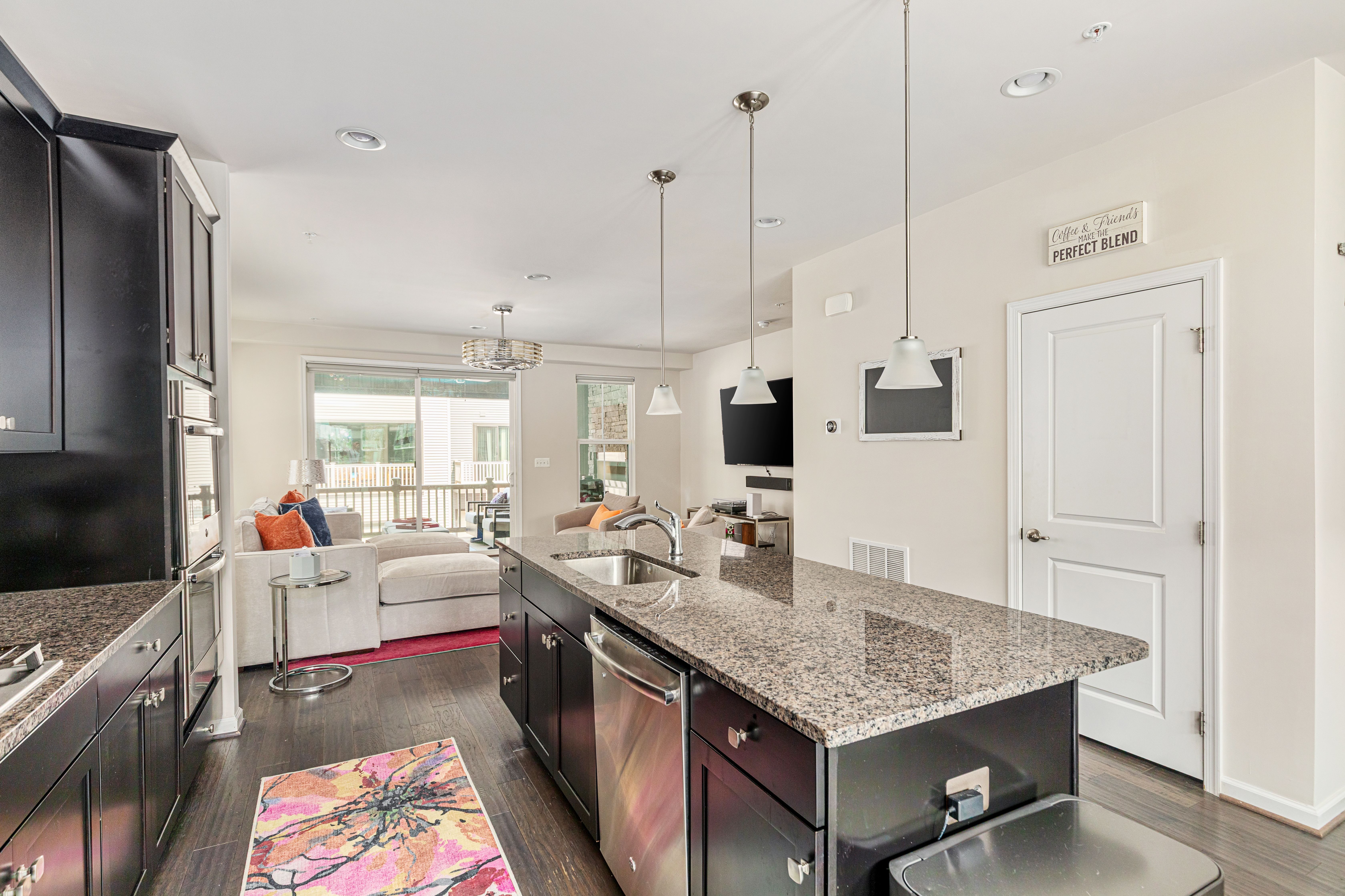  22318 Tees Terrace, Ashburn, VA, 20148 - 物件實景