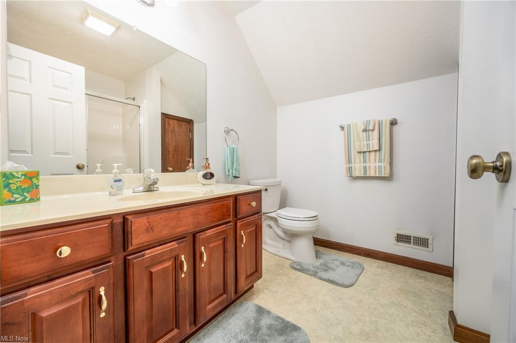 New Matamoras, Ohio, 45767, United States, 3 Bedrooms Bedrooms, ,4 BathroomsBathrooms,Residential,For Sale,1915992