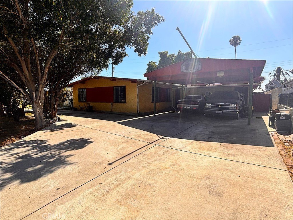 Azusa, California, 91702, United States, 5 Bedrooms Bedrooms, ,3 BathroomsBathrooms,Residential,For Sale,2043952