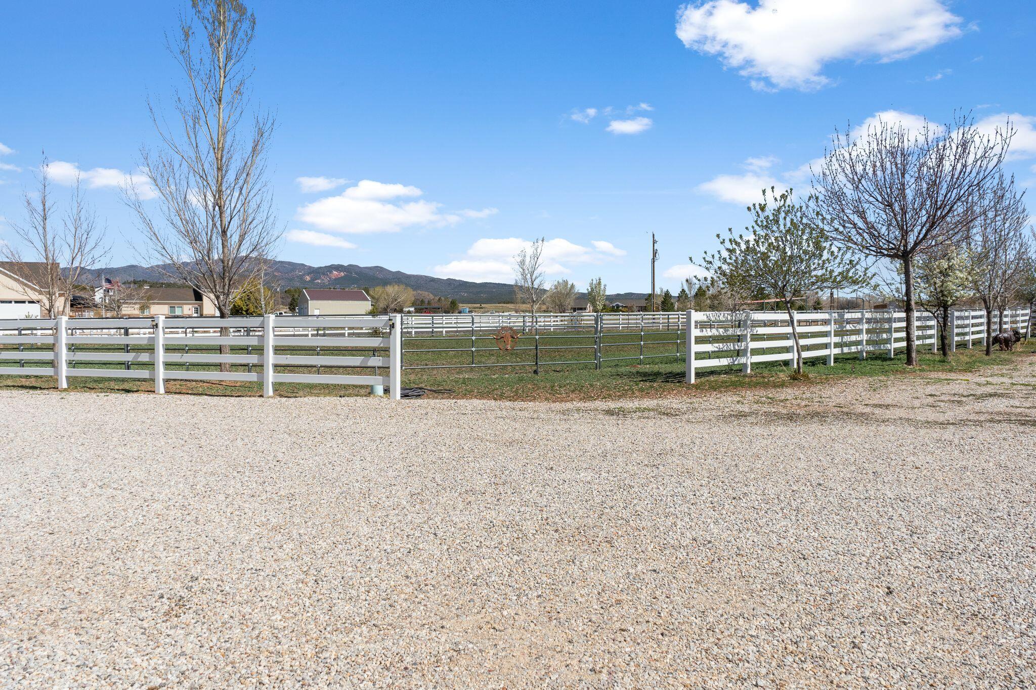 New Harmony, Utah, 84757, United States, 4 Bedrooms Bedrooms, ,4 BathroomsBathrooms,Residential,For Sale,1763524