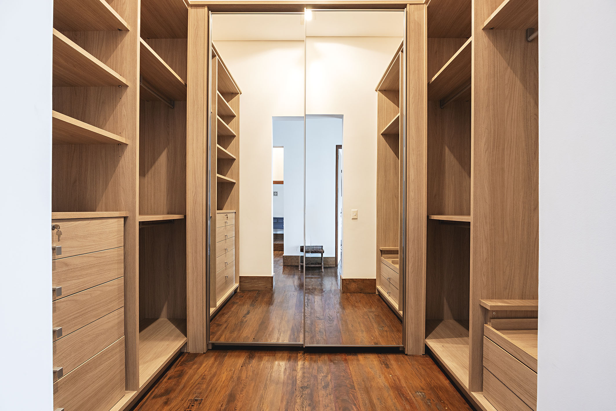  Farmhouse-Style Residence with Permanent Views of the Golf Course - 物件實景