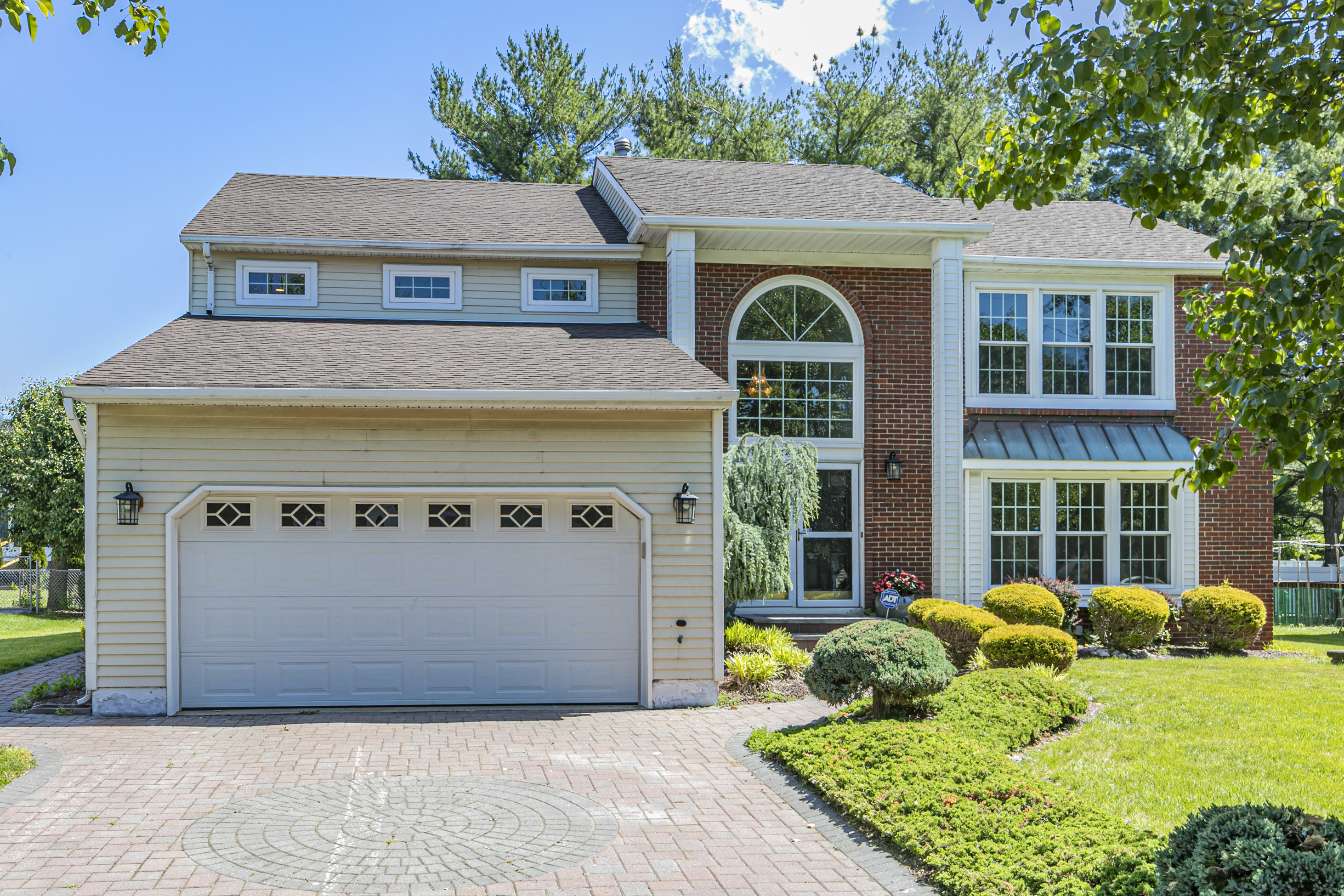  A Spacious North Brunswick Home Near a Planned Future Transit Hub - 物件實景