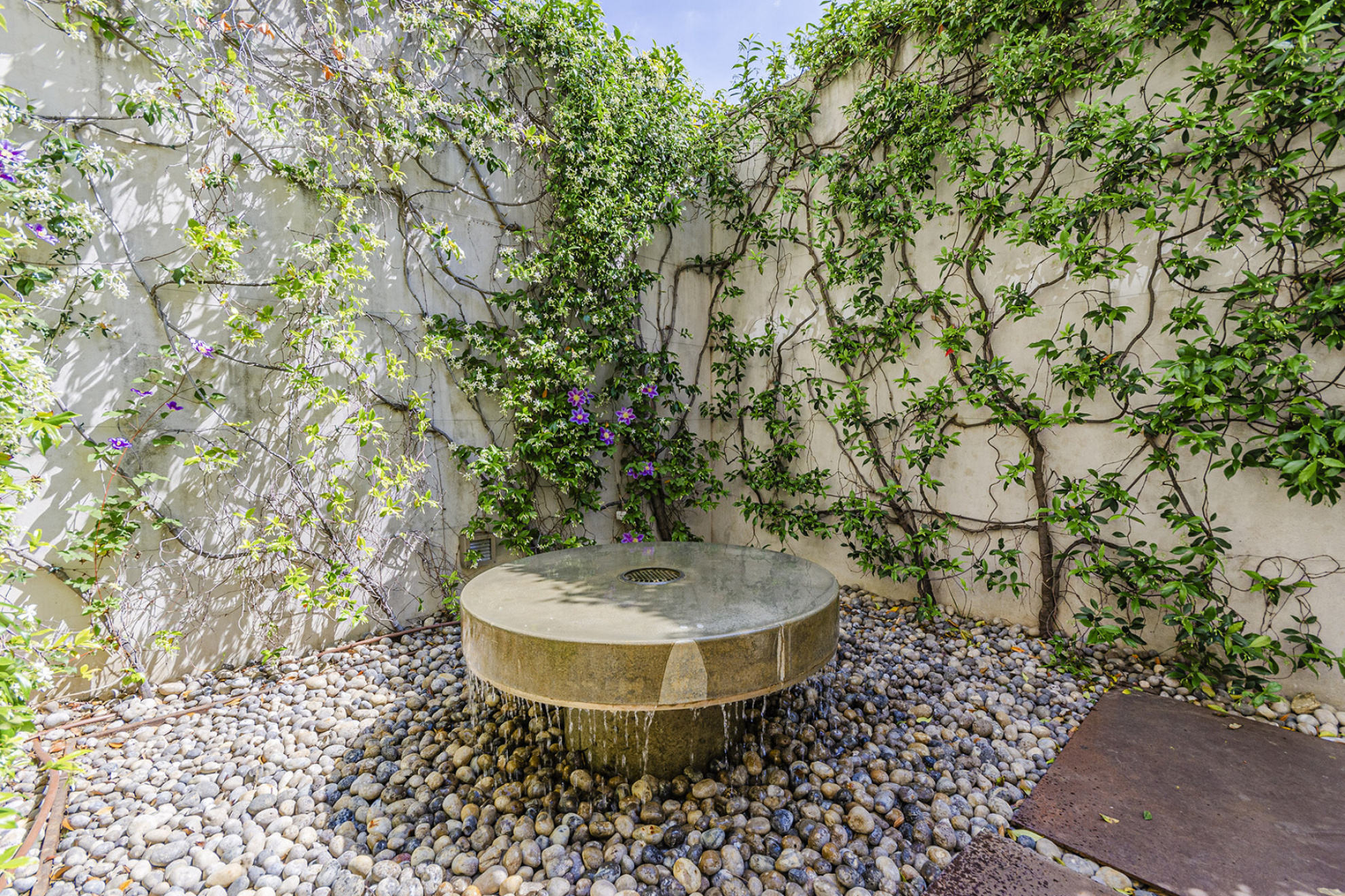  Property with breathtaking views surrounded by tropical garden - 物件實景