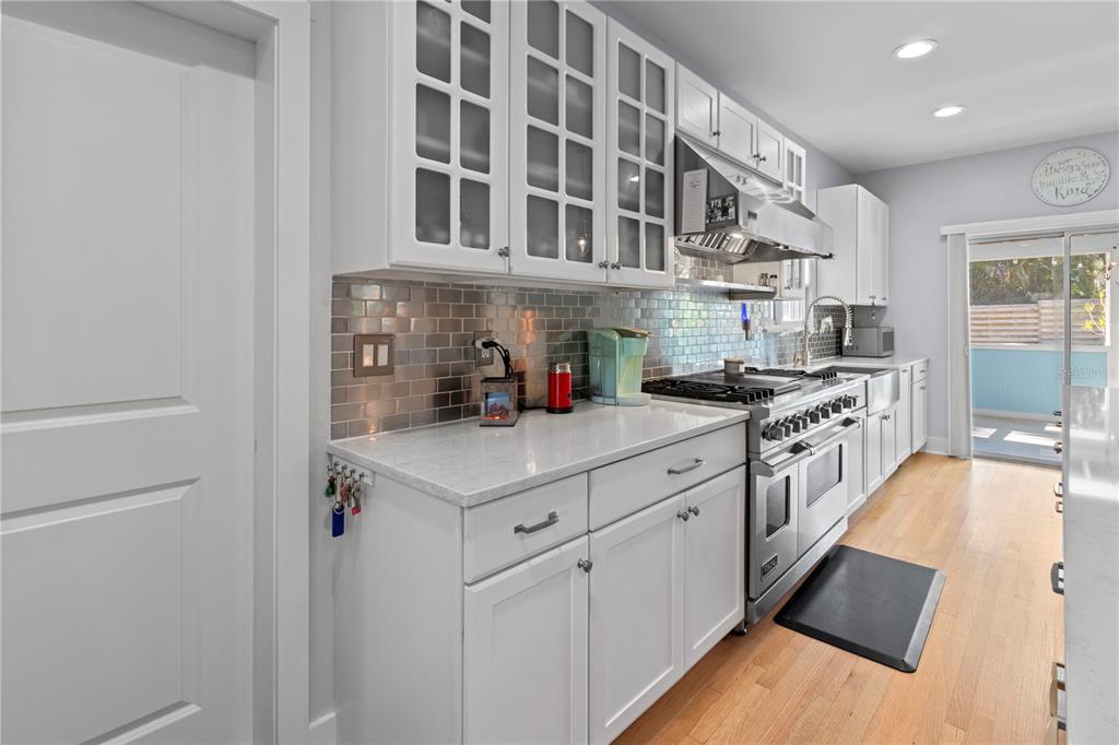 Sarasota, Florida, 34243, United States, 3 Bedrooms Bedrooms, ,3 BathroomsBathrooms,Residential,For Sale,1796778