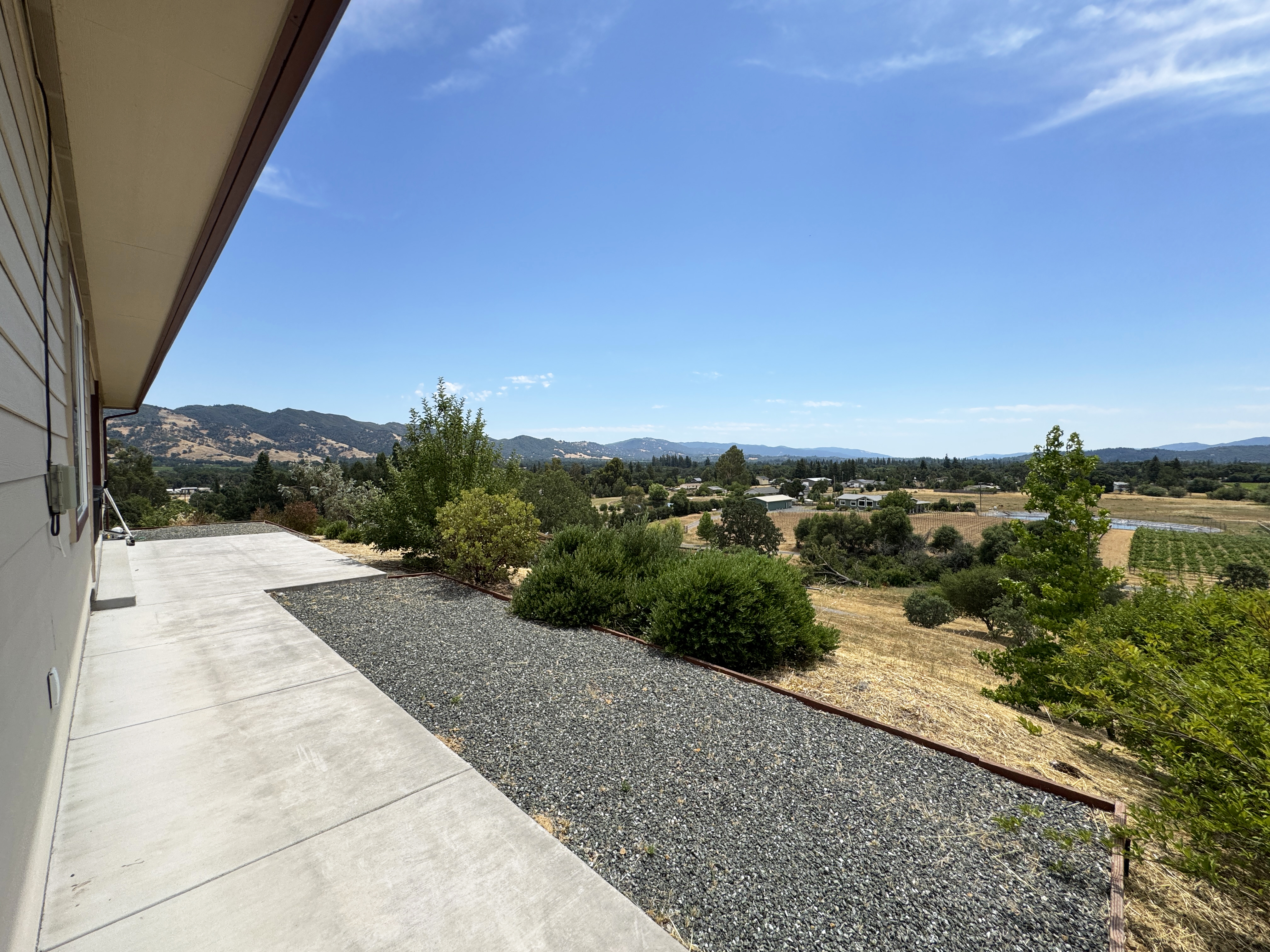 Redwood Valley, California, 95470, United States, 3 Bedrooms Bedrooms, ,3 BathroomsBathrooms,Residential,For Sale,1889817