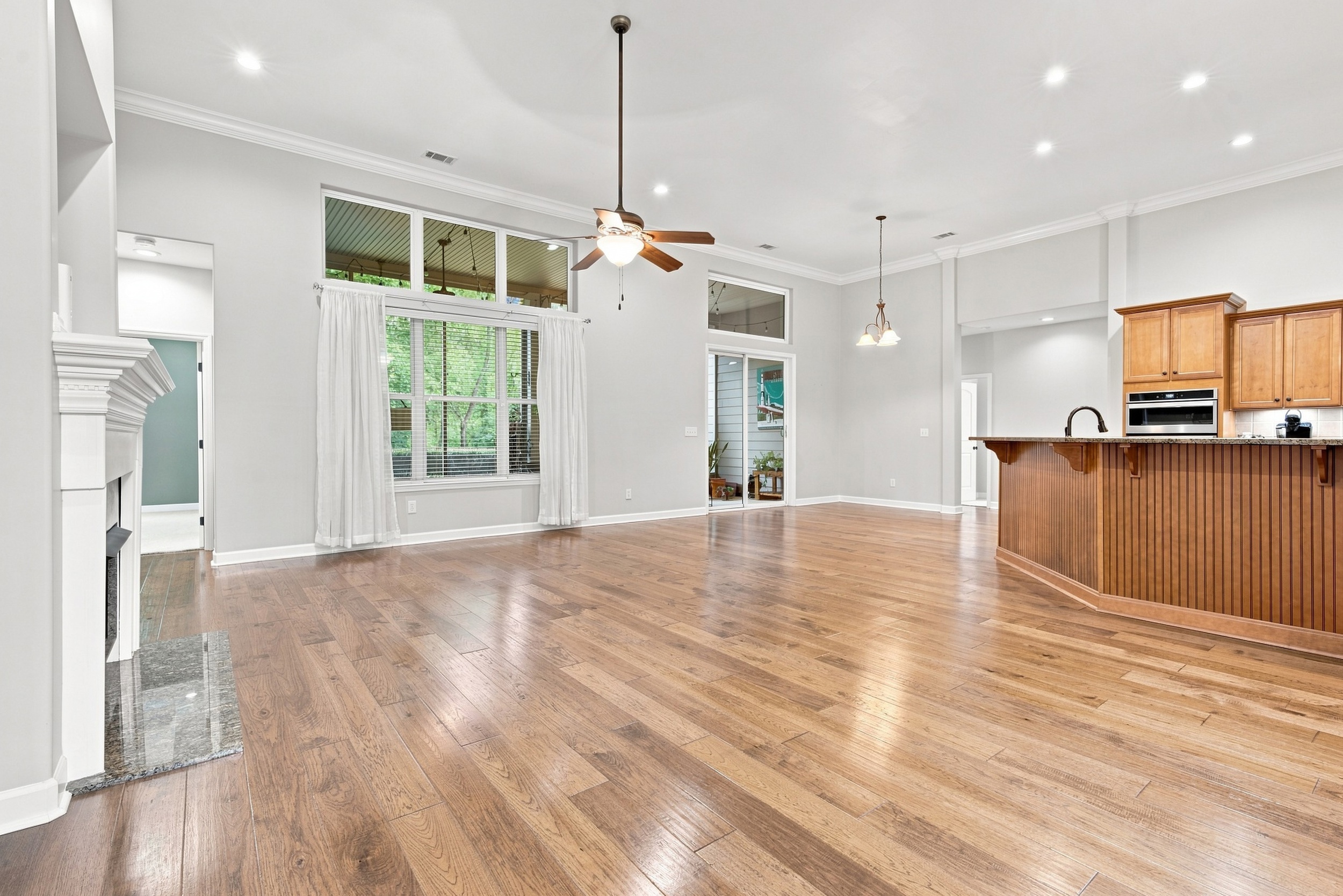  8305 Anslee Way NW - 物件實景
