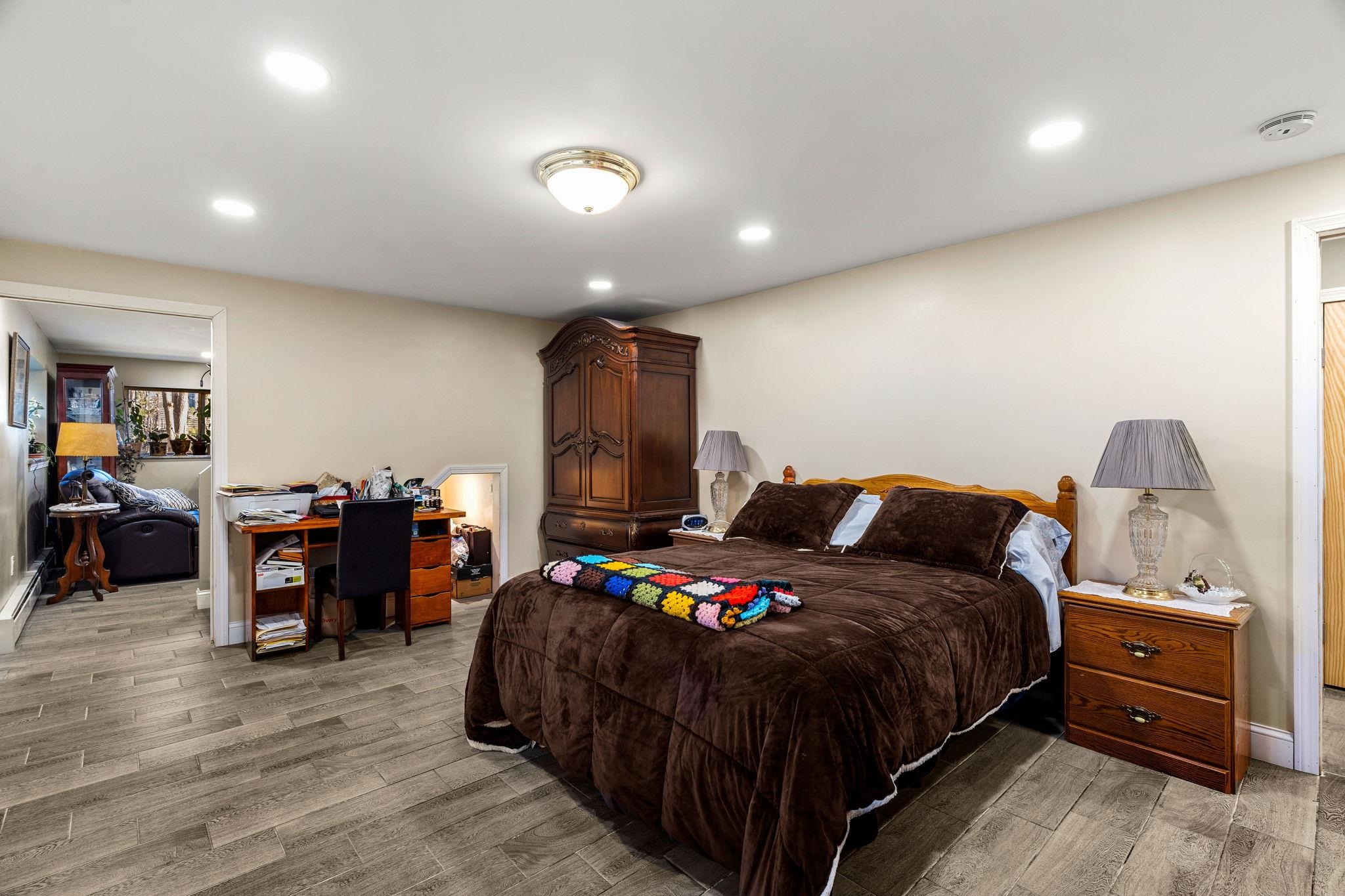 Londonderry, New Hampshire, 03053, United States, 3 Bedrooms Bedrooms, ,4 BathroomsBathrooms,Residential,For Sale,2002282