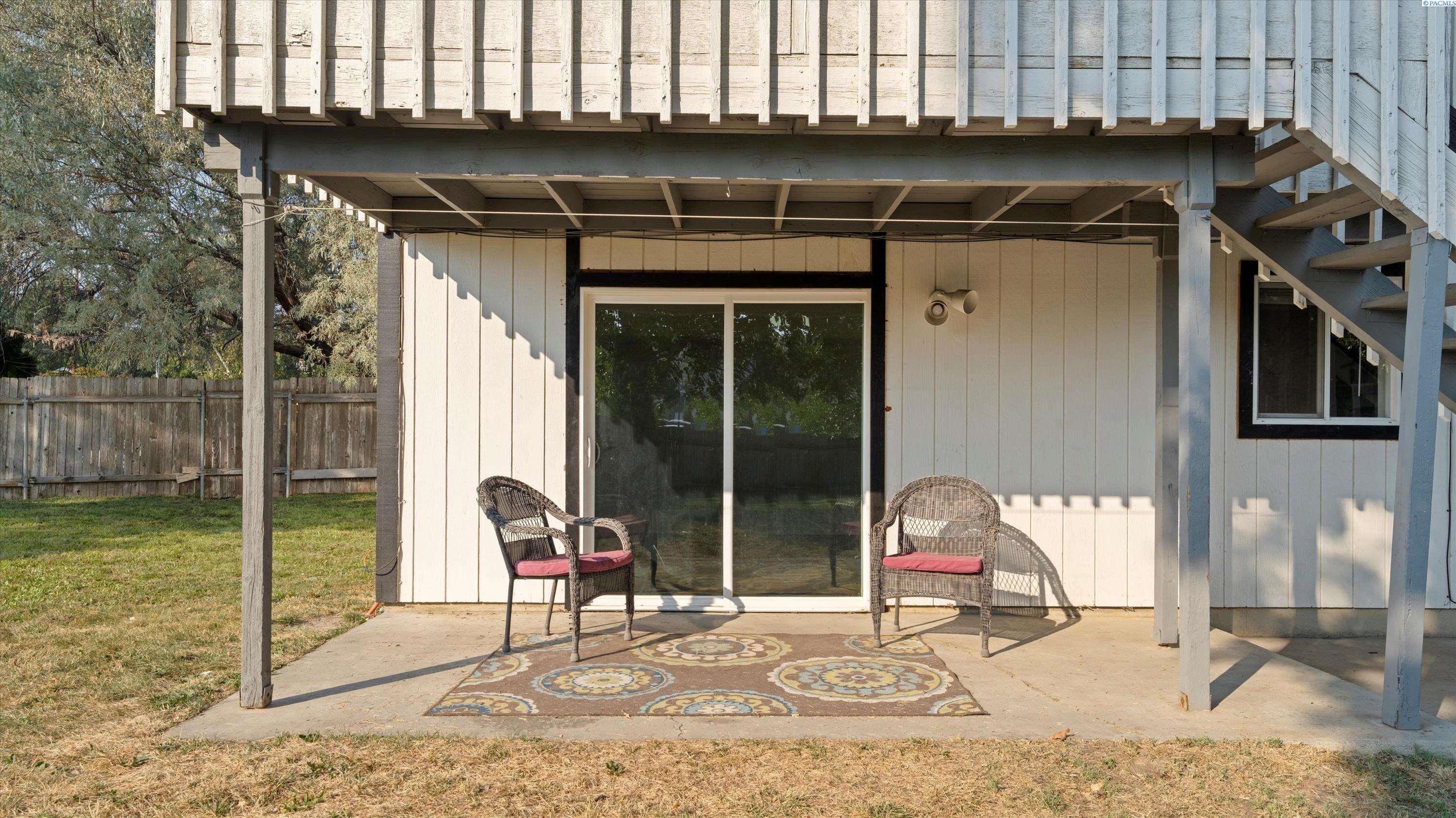 Kennewick, Washington, 99338, United States, 4 Bedrooms Bedrooms, ,1 BathroomBathrooms,Residential,For Sale,1933317