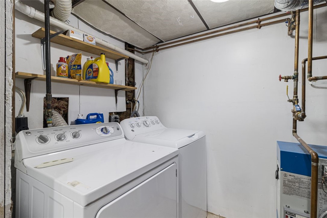 Cranston, Rhode Island, 02921, United States, 3 Bedrooms Bedrooms, ,2 BathroomsBathrooms,Residential,For Sale,1996913