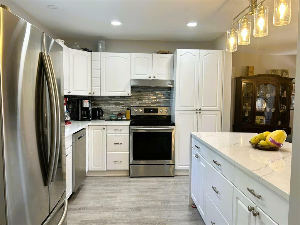 TRAVERSE BAY, Manitoba, R0E 2A0, CA, 2 Bedrooms Bedrooms, ,1 BathroomBathrooms,Residential,For Sale,1838361