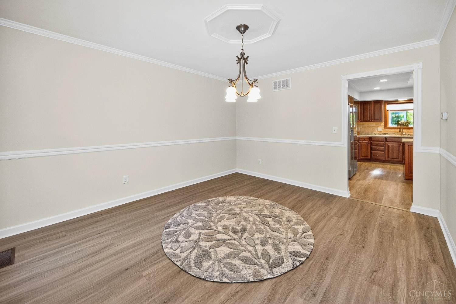 Sycamore Twp, Ohio, 45241, United States, 4 Bedrooms Bedrooms, ,4 BathroomsBathrooms,Residential,For Sale,1982774