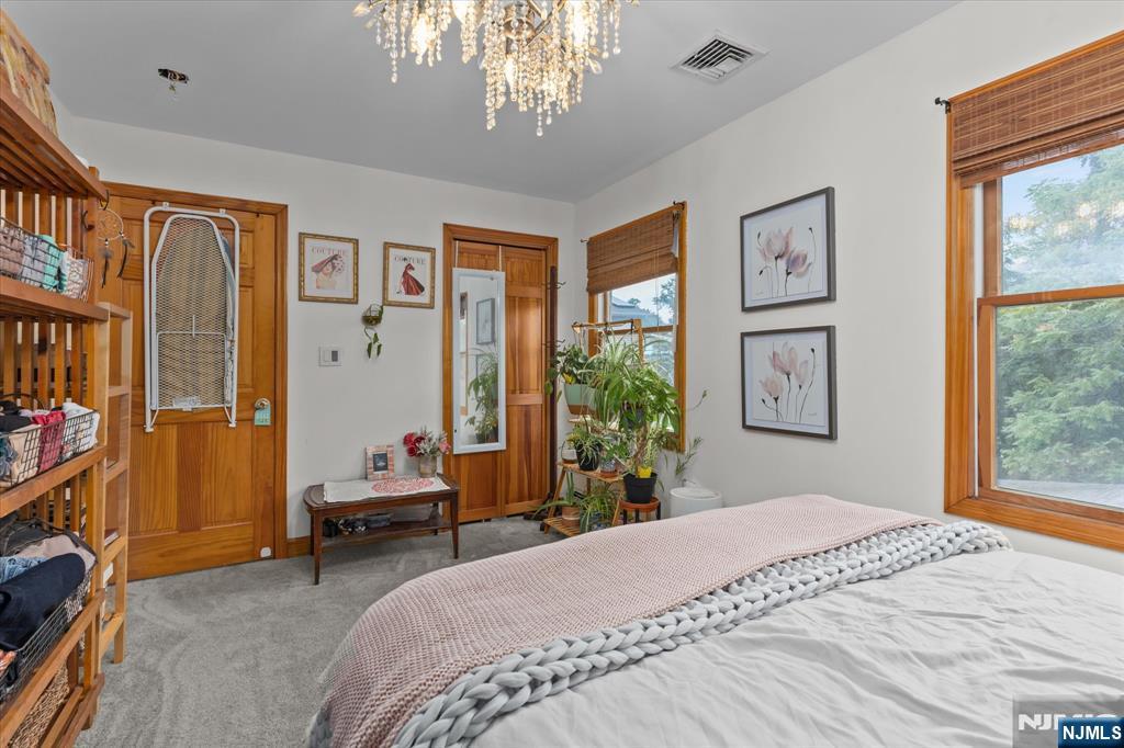 Lyndhurst, New Jersey, 07071, United States, 3 Bedrooms Bedrooms, ,2 BathroomsBathrooms,Residential,For Sale,1945012