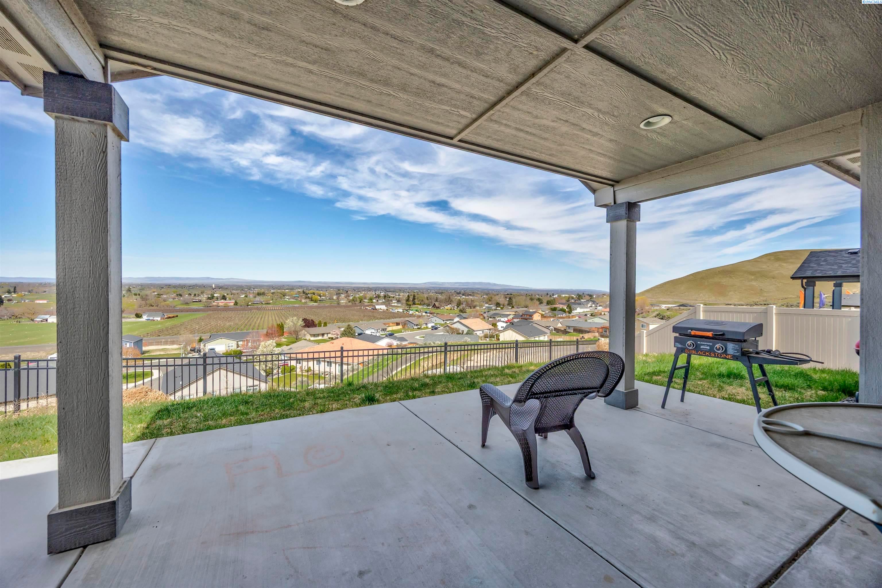 Prosser, Washington, 99350, United States, 3 Bedrooms Bedrooms, ,1 BathroomBathrooms,Residential,For Sale,2032317
