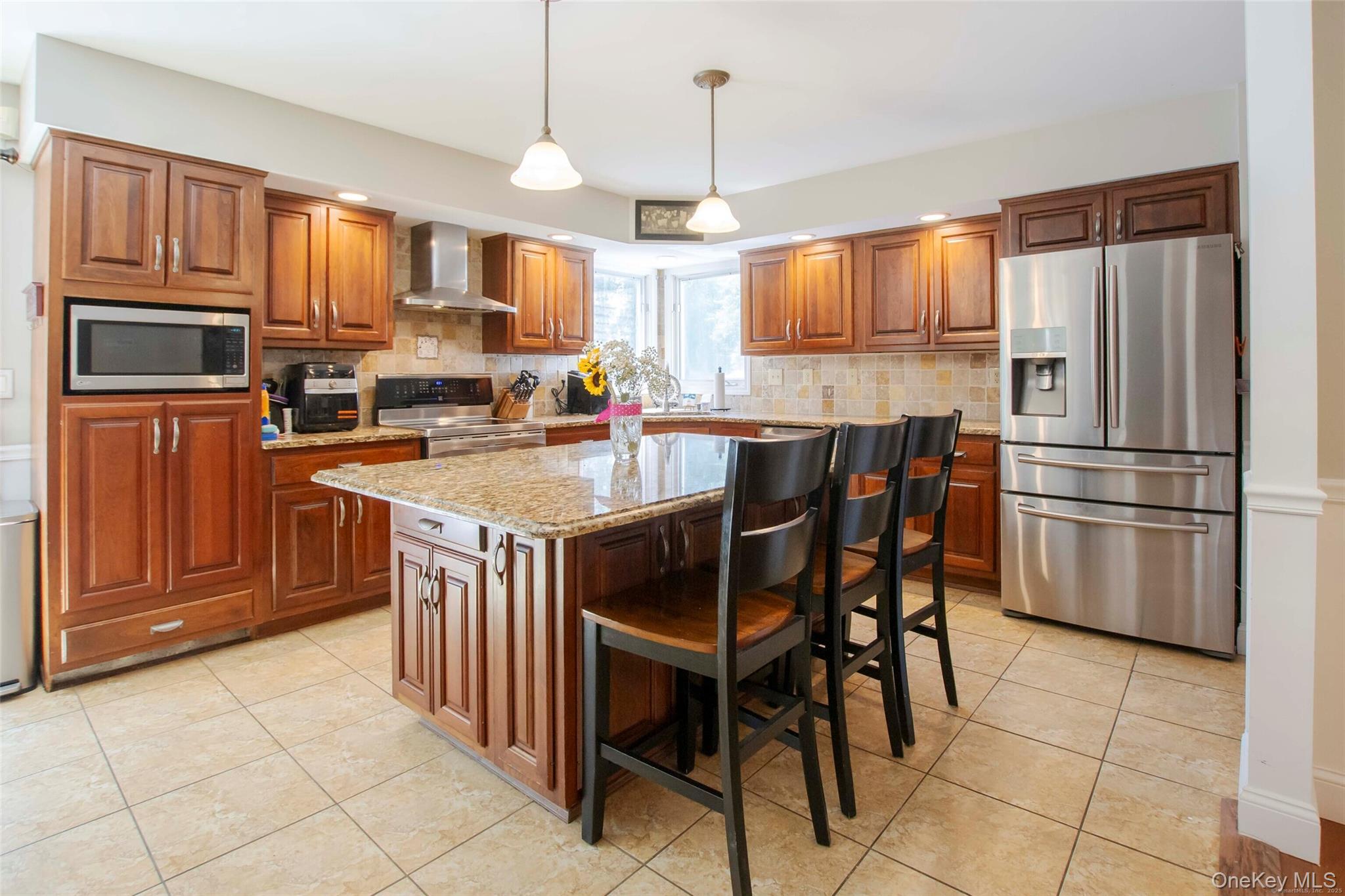 Call Listing Agent, New York, 06812, United States, 4 Bedrooms Bedrooms, ,3 BathroomsBathrooms,Residential,For Sale,1940931