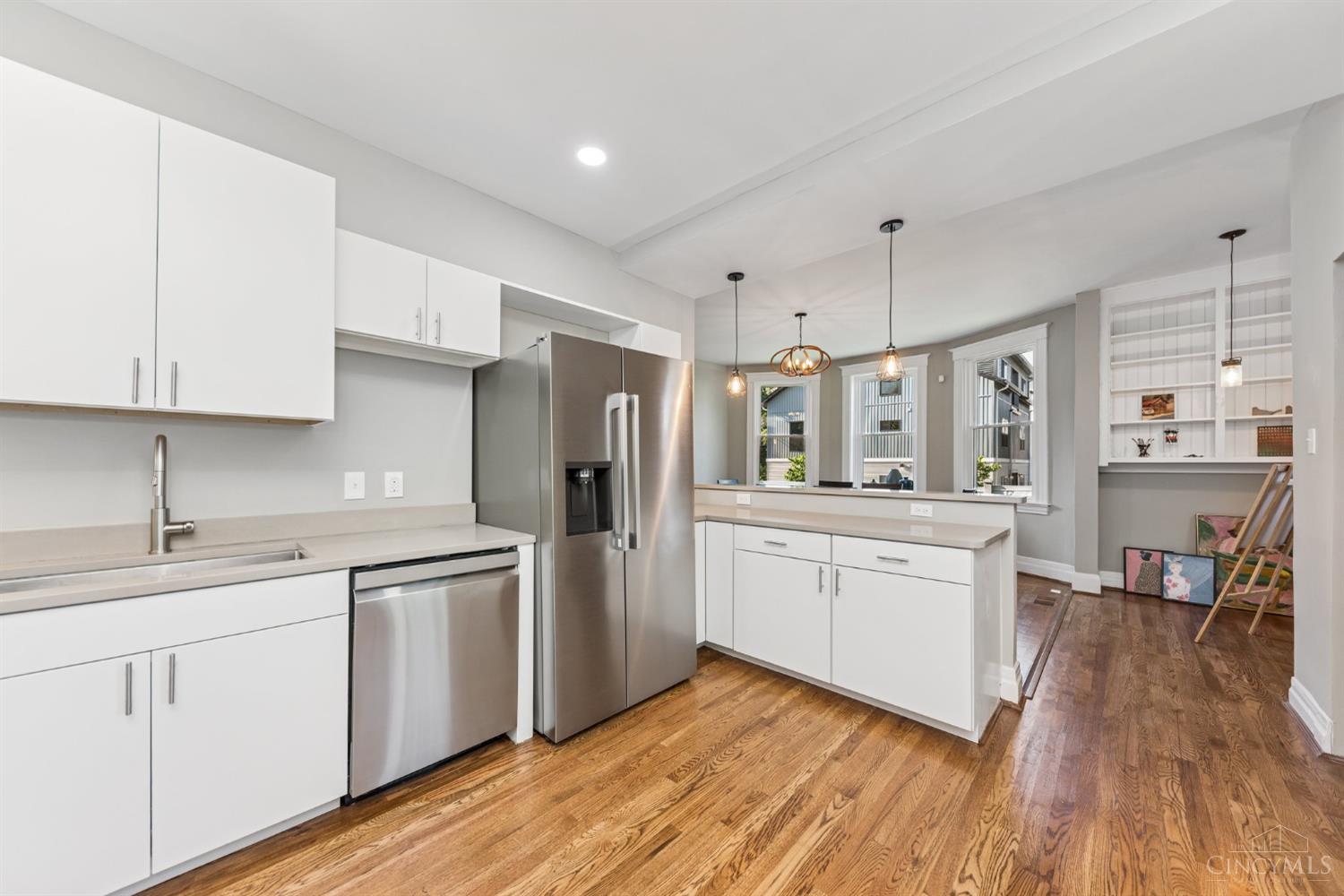 Cincinnati, Ohio, 45227, United States, 5 Bedrooms Bedrooms, ,3 BathroomsBathrooms,Residential,For Sale,1939173