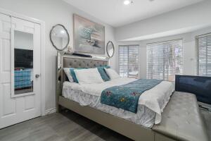 Los Angeles, California, 90037, United States, 3 Bedrooms Bedrooms, ,1 BathroomBathrooms,Residential,For Sale,1793774