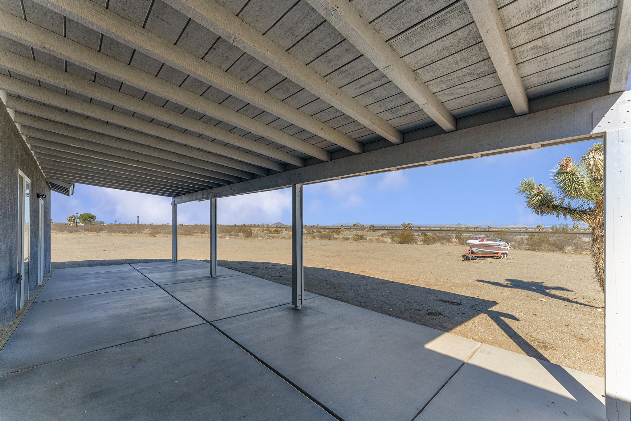 Pinon Hills, California, 92371, United States, 3 Bedrooms Bedrooms, ,2 BathroomsBathrooms,Residential,For Sale,1986100