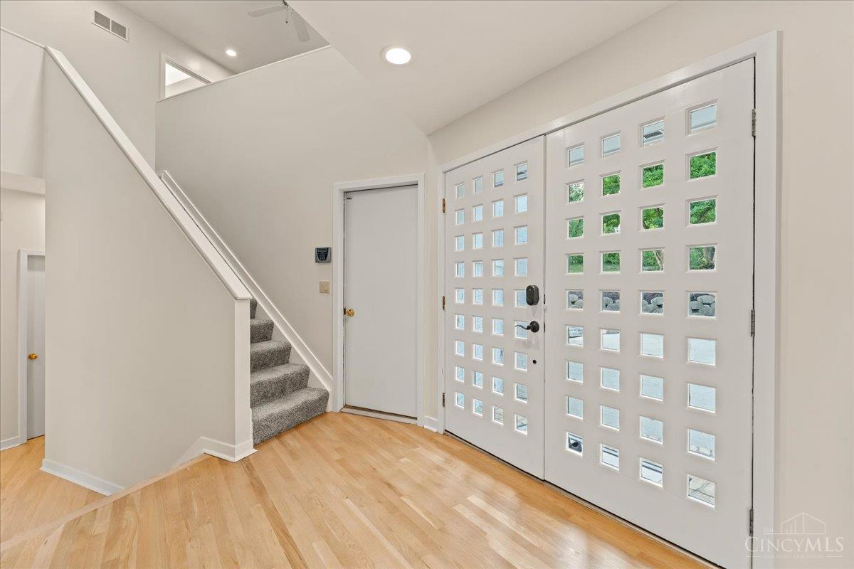 Cincinnati, Ohio, 45226, United States, 4 Bedrooms Bedrooms, ,4 BathroomsBathrooms,Residential,For Sale,1912021