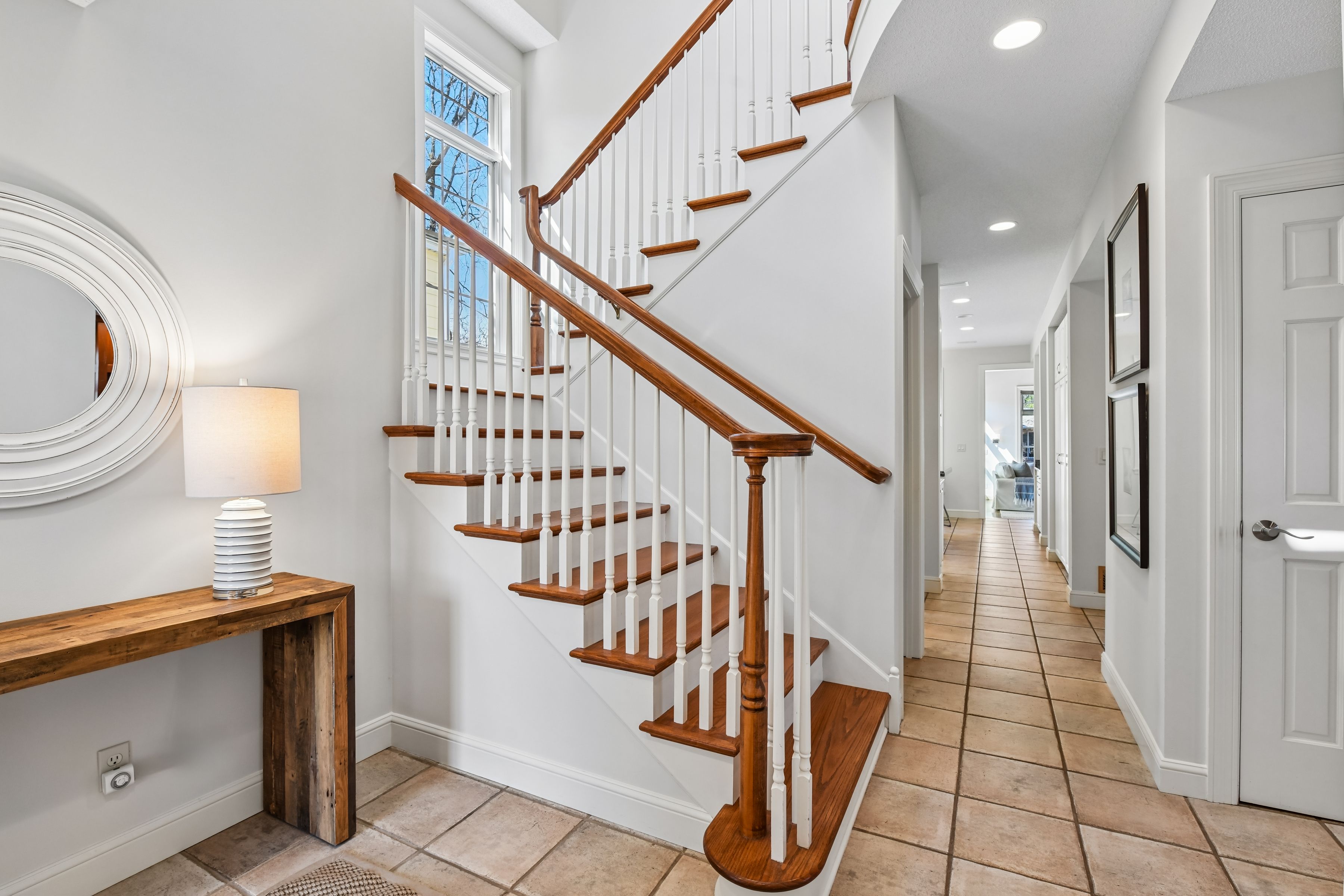  Beautifully Maintained Home in Golf Terrace - 物件實景