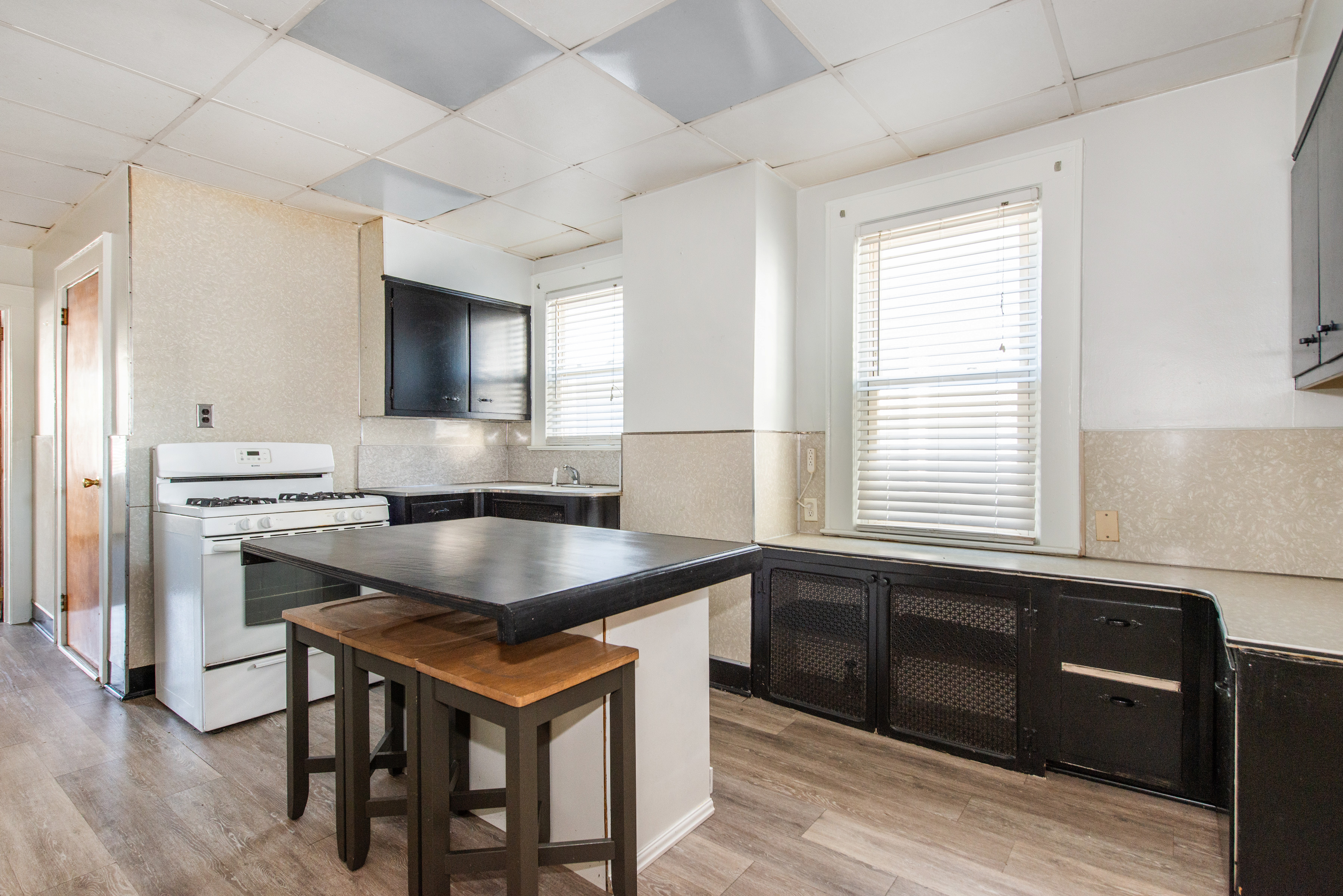 Belleville, New Jersey, 07109, United States, 4 Bedrooms Bedrooms, ,2 BathroomsBathrooms,Residential,For Sale,1977924