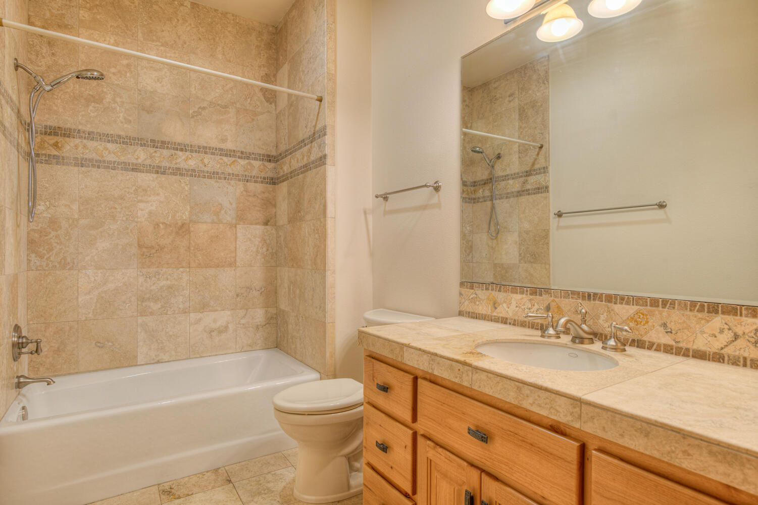 Bend, Oregon, 97703, United States, 4 Bedrooms Bedrooms, ,5 BathroomsBathrooms,Residential,For Sale,1979123