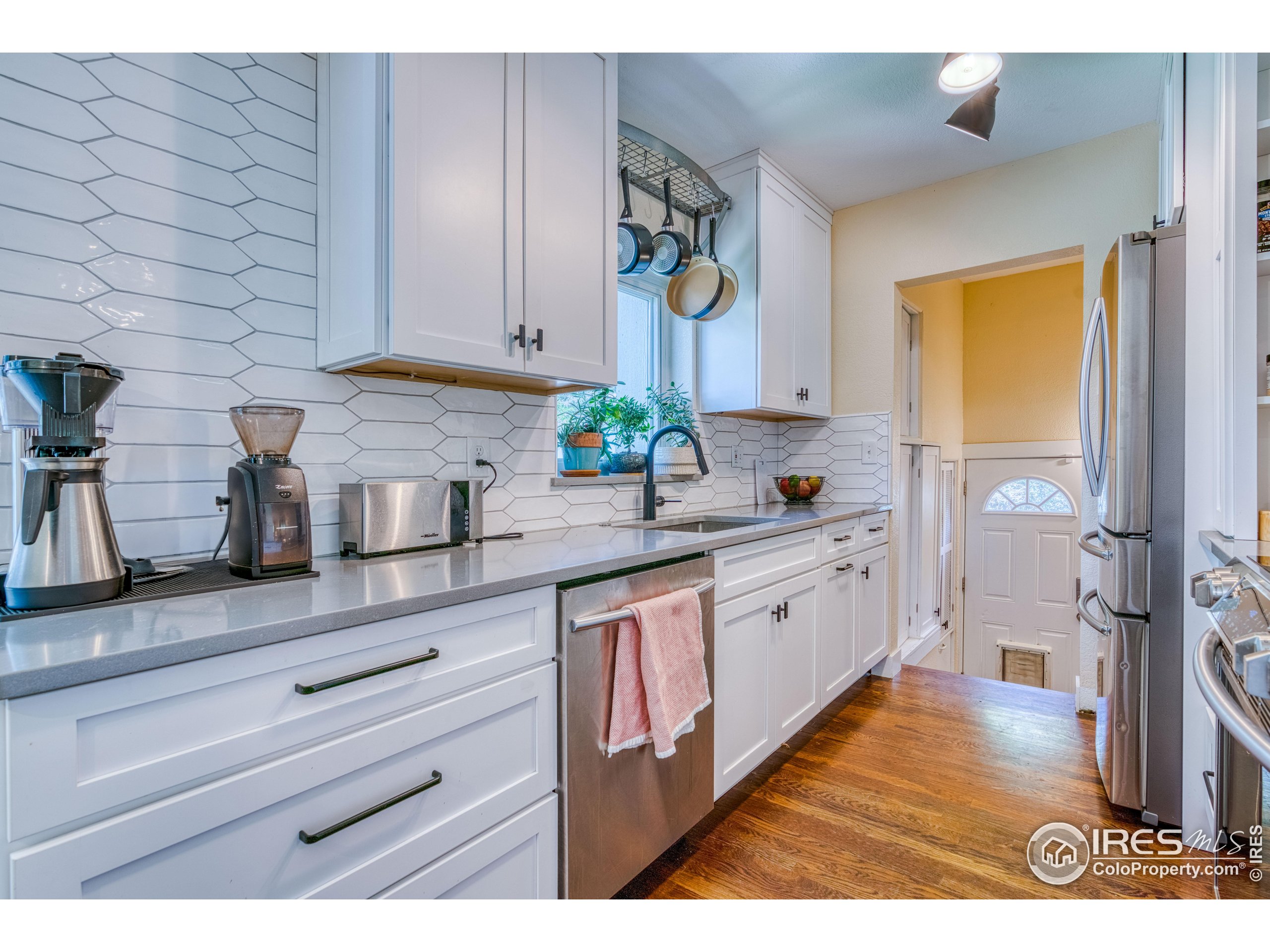Denver, Colorado, 80220, United States, 4 Bedrooms Bedrooms, ,2 BathroomsBathrooms,Residential,For Sale,1901217