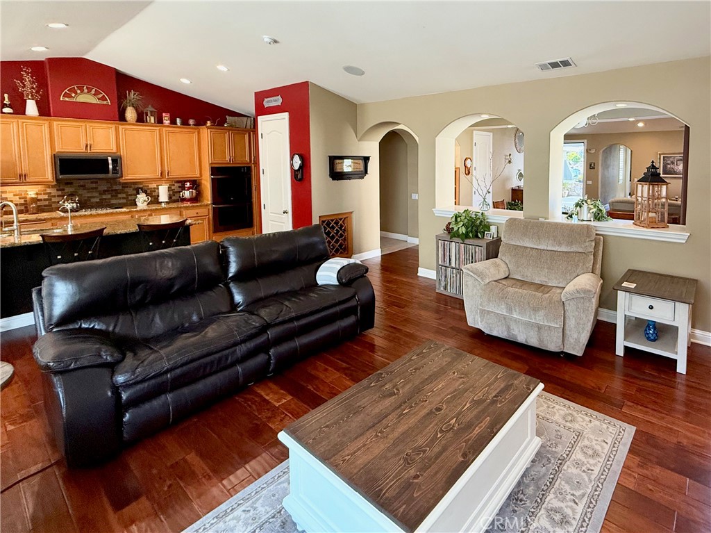 Lompoc, California, 93436, United States, 4 Bedrooms Bedrooms, ,3 BathroomsBathrooms,Residential,For Sale,1830317