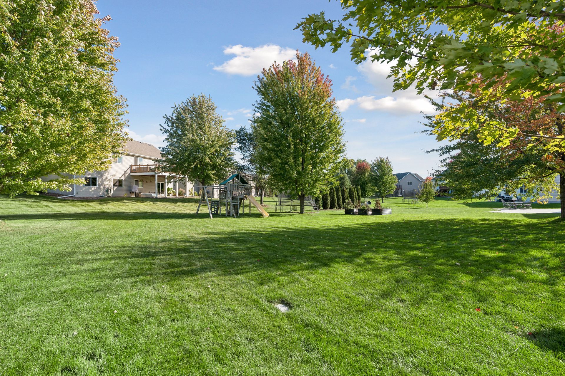  Beautifully Refreshed Home With Expansion Potential in Minnetrista - 物件實景